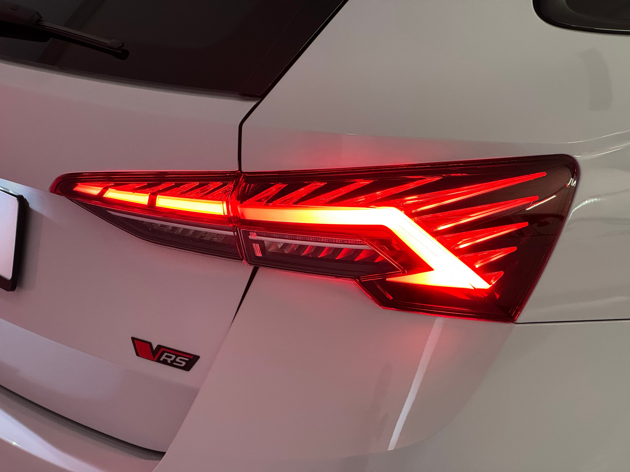 listing desktop thumbnail image 19