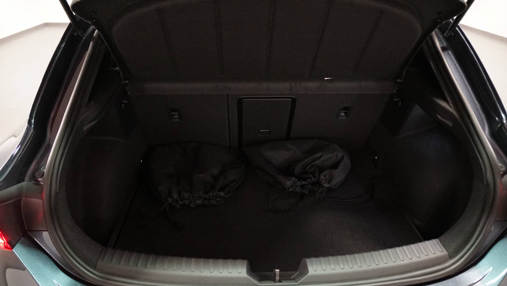 listing desktop thumbnail image 15