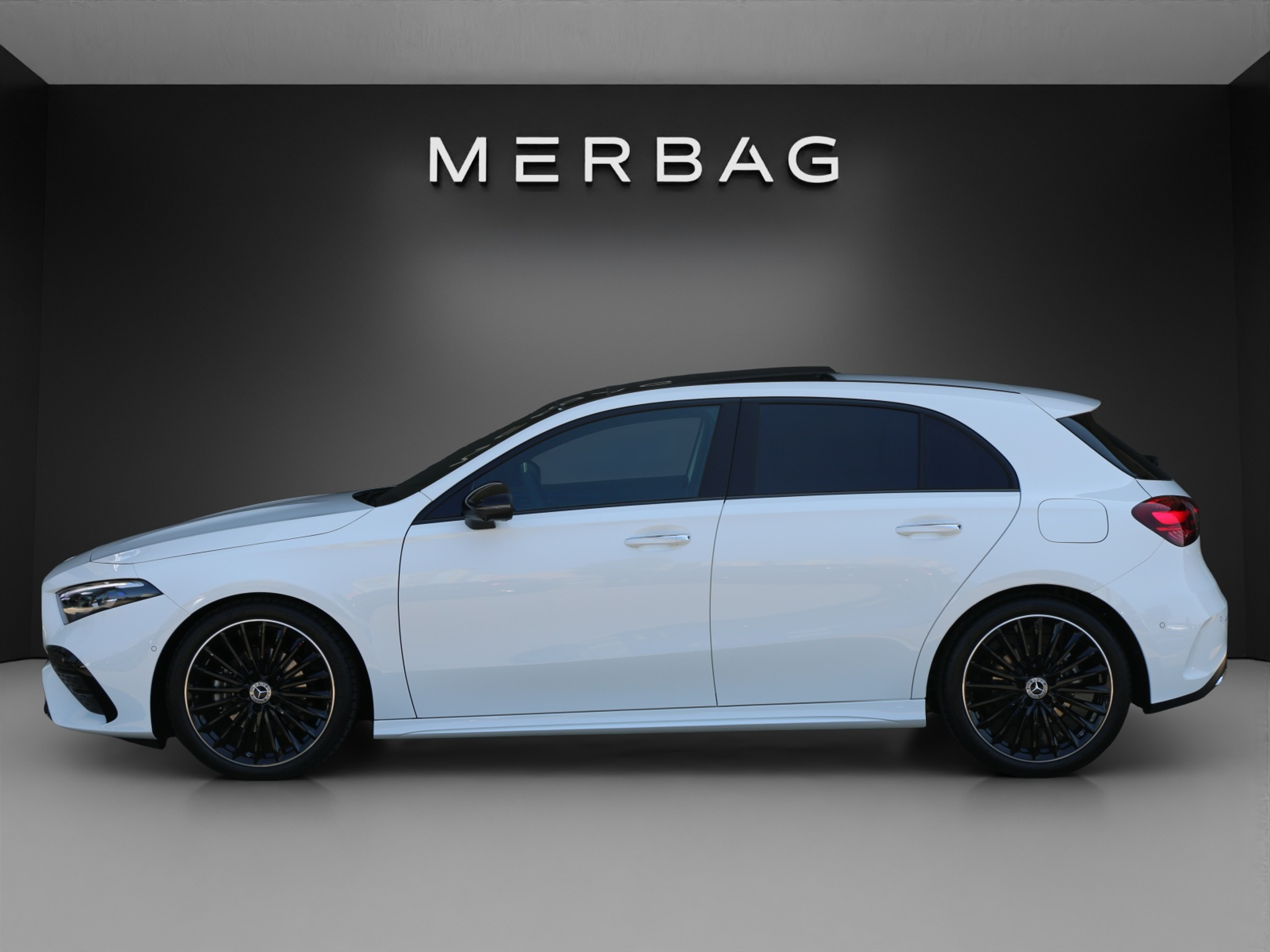 listing desktop thumbnail image 1