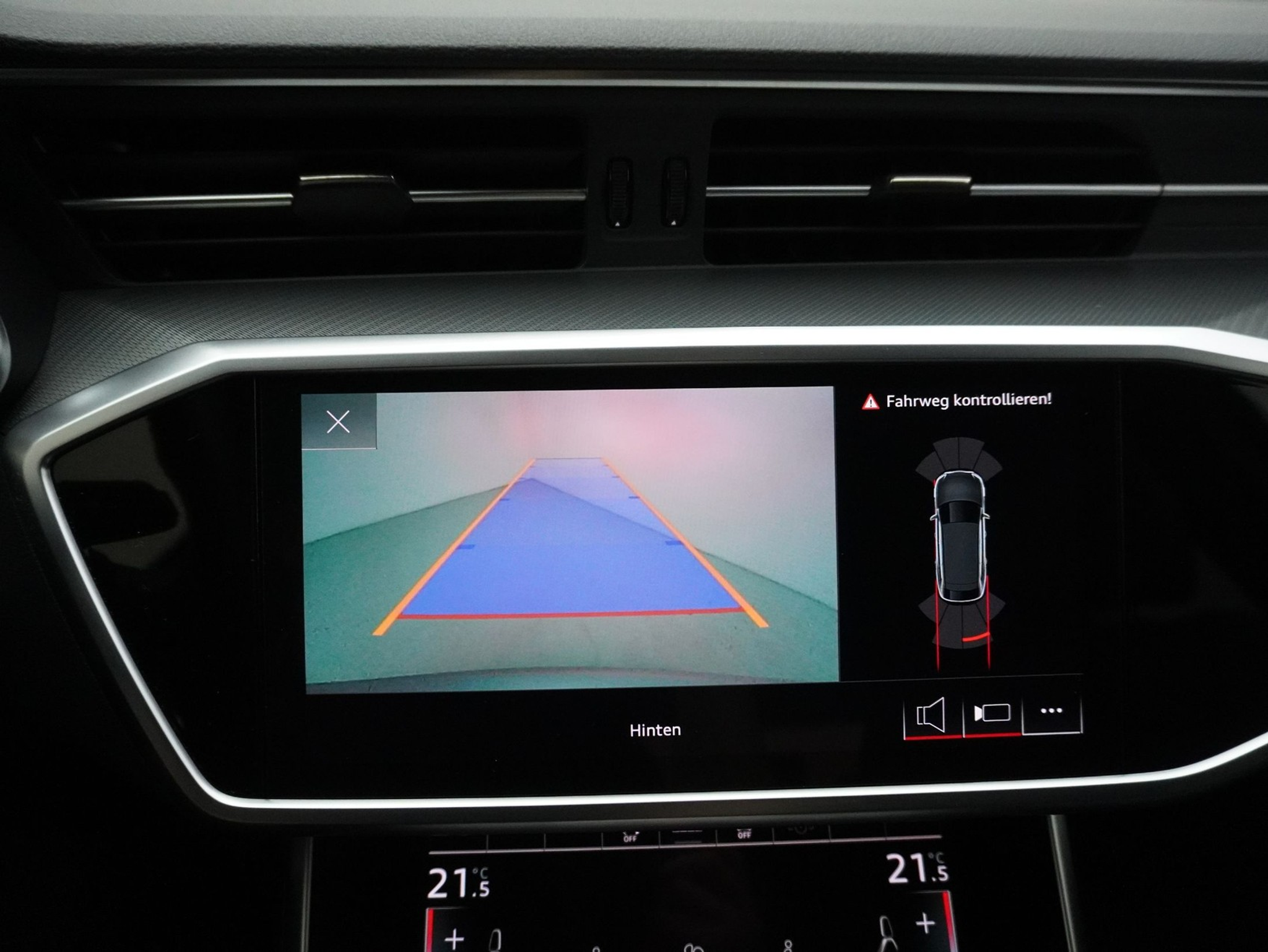 listing desktop thumbnail image 17