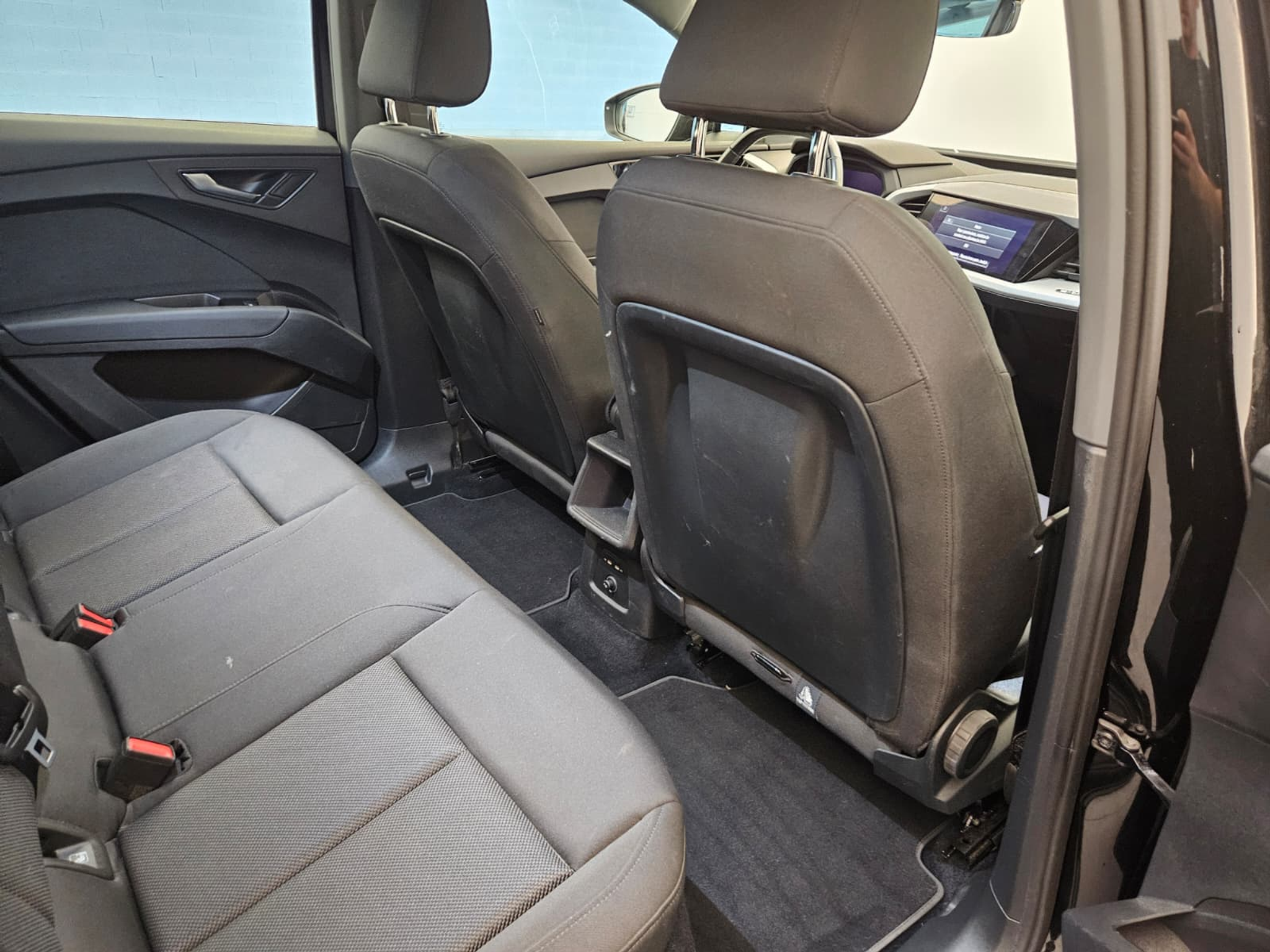 listing desktop thumbnail image 13