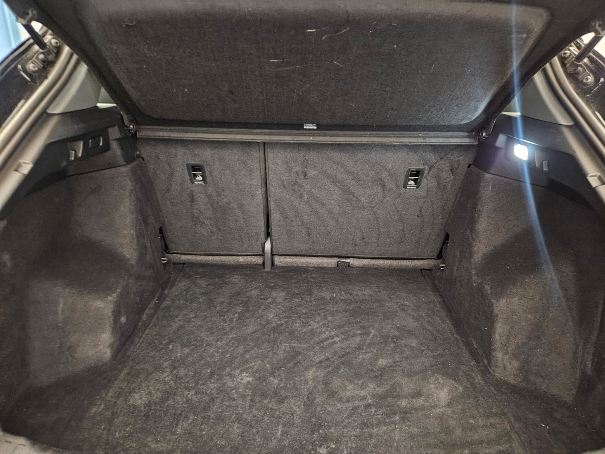 listing desktop thumbnail image 14