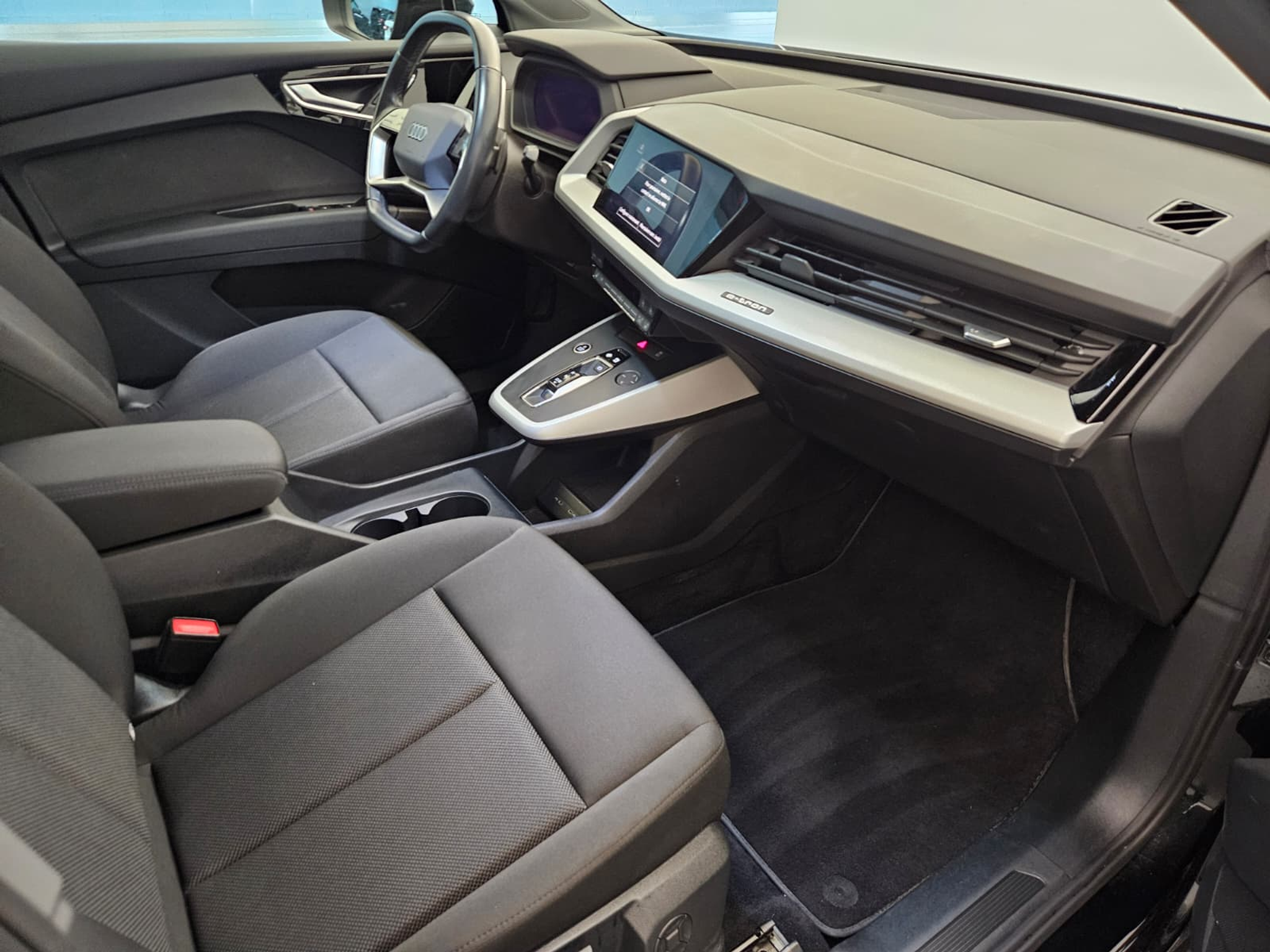 listing desktop thumbnail image 11