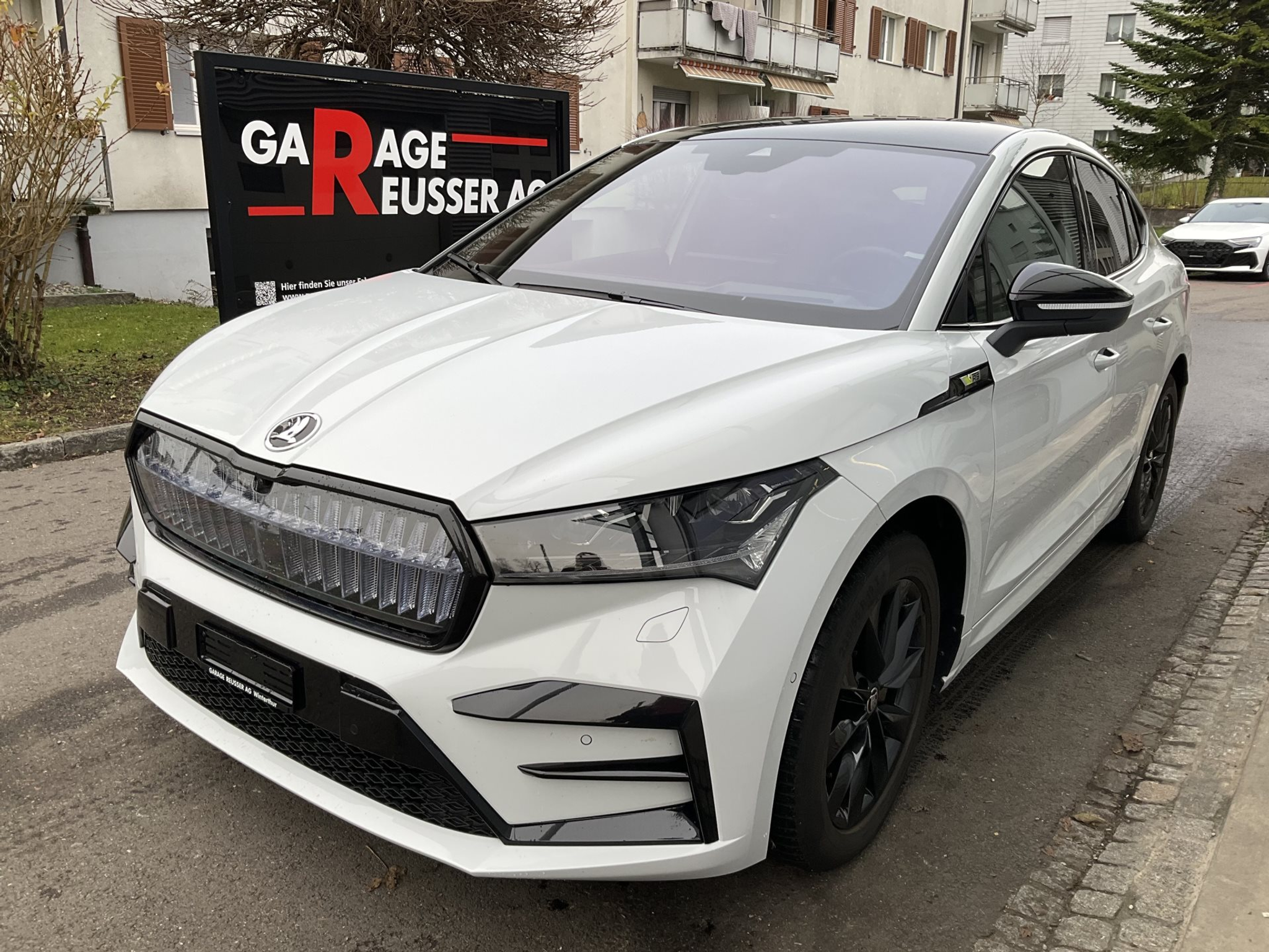 listing desktop thumbnail image 0