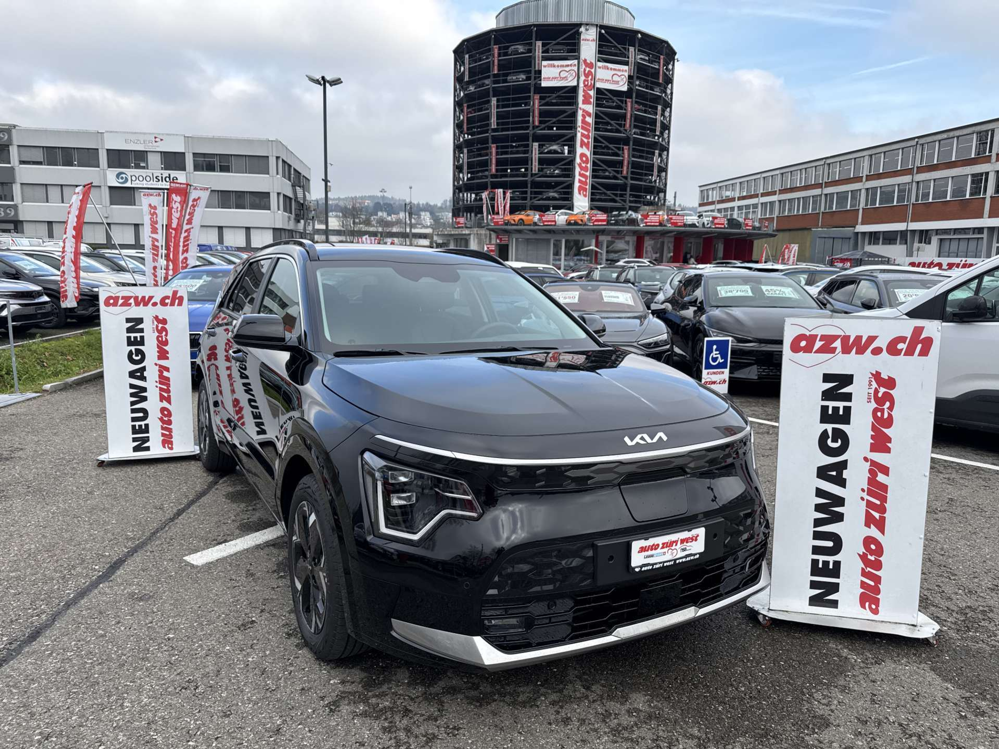 listing desktop thumbnail image 0