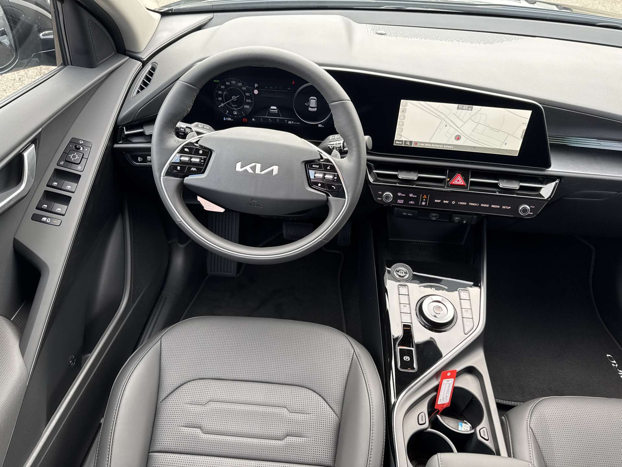 listing desktop thumbnail image 4