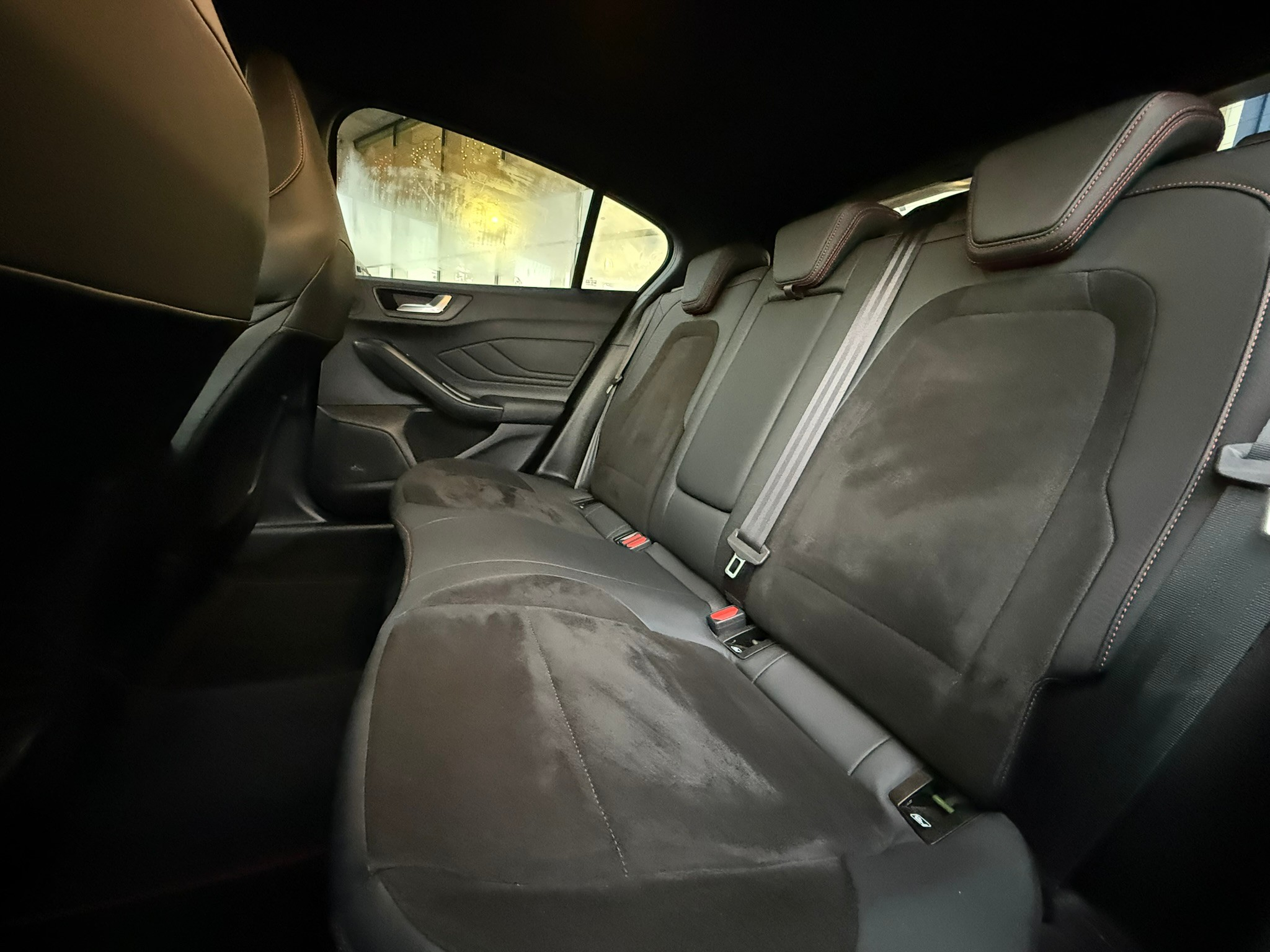 listing desktop thumbnail image 7