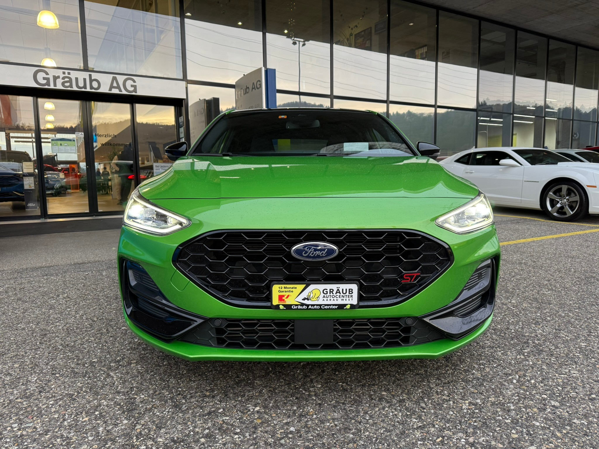 listing desktop thumbnail image 1