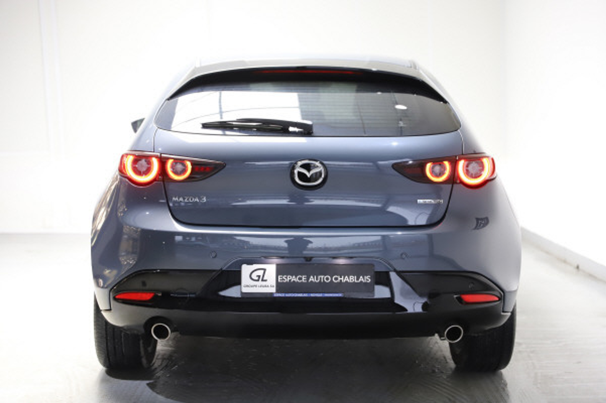 listing desktop thumbnail image 5