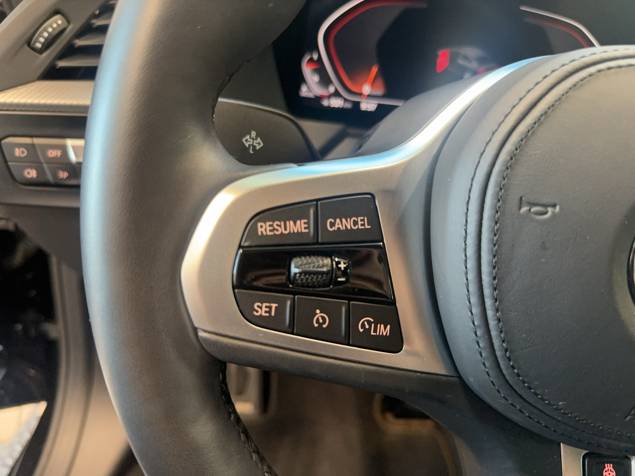 listing desktop thumbnail image 16