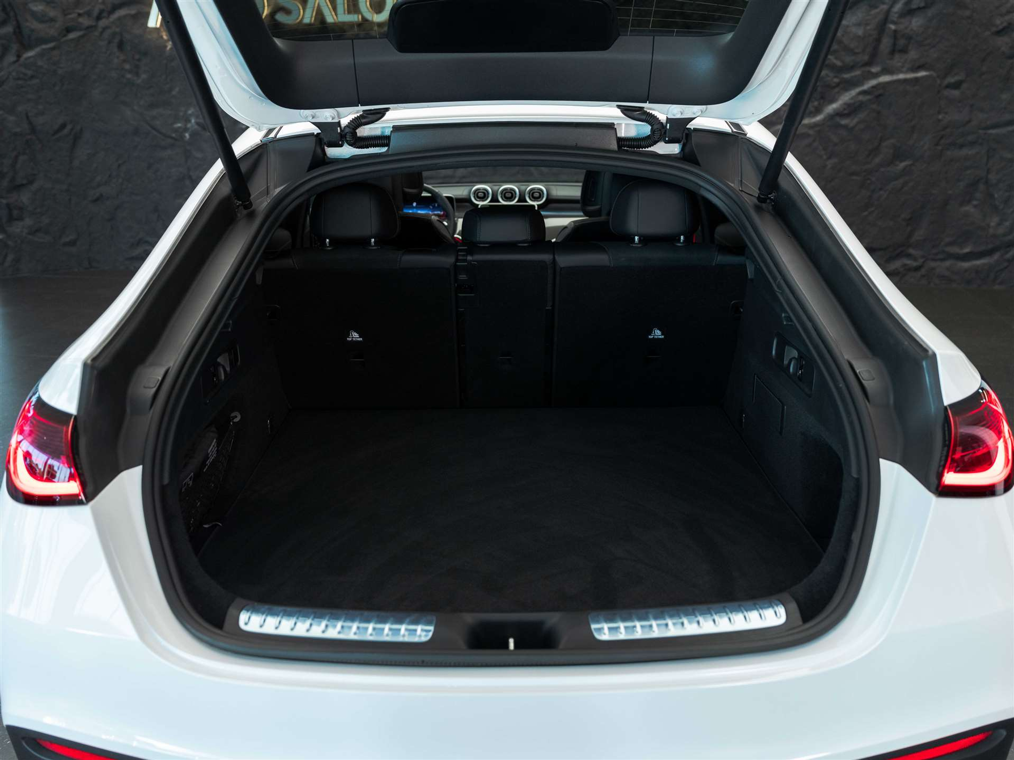 listing desktop thumbnail image 24