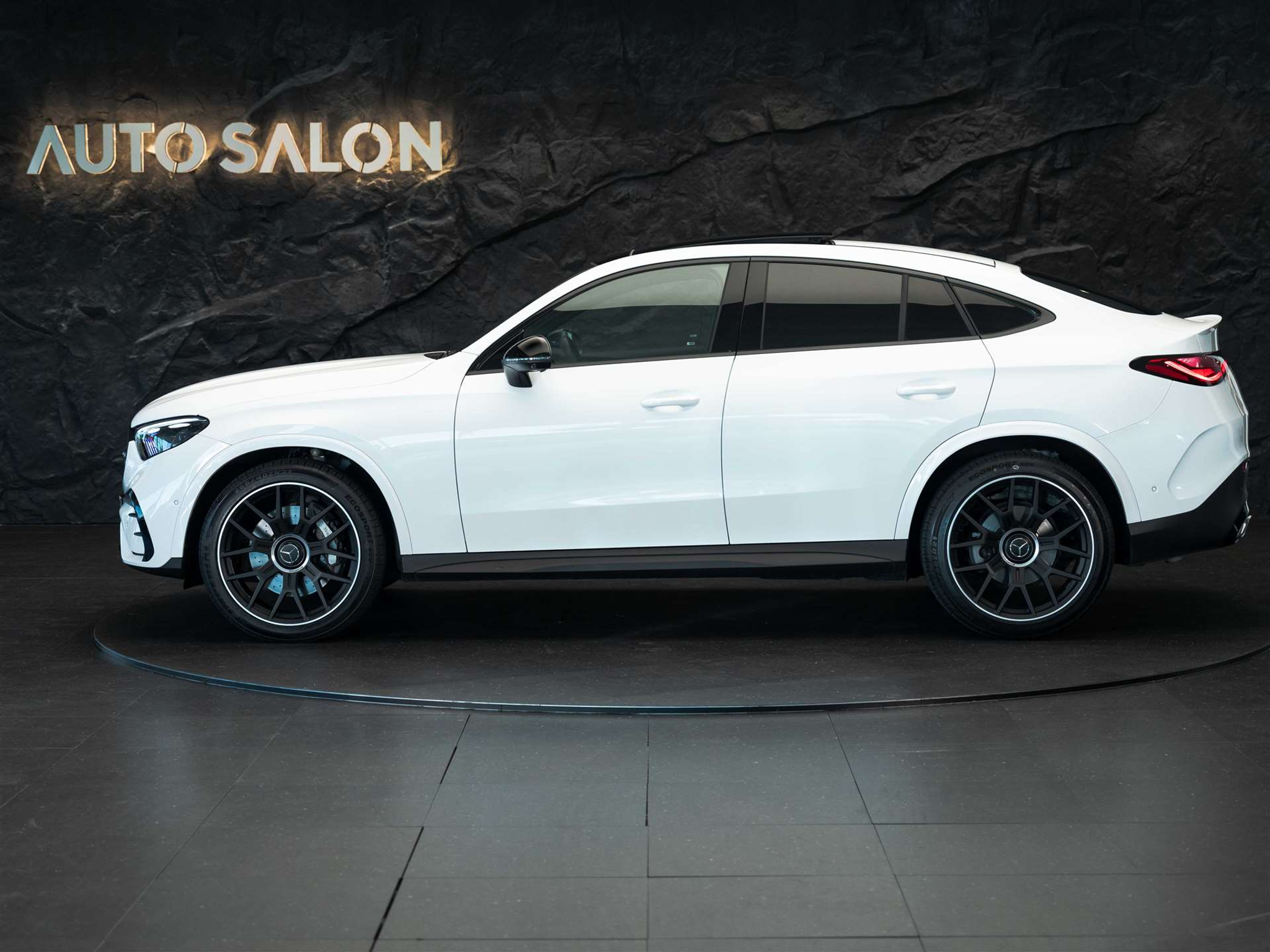 listing desktop thumbnail image 1