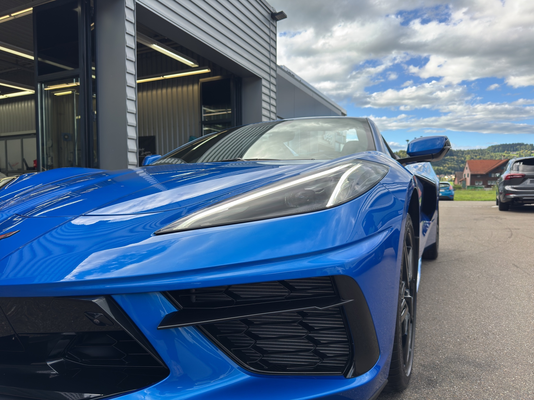 listing desktop thumbnail image 17