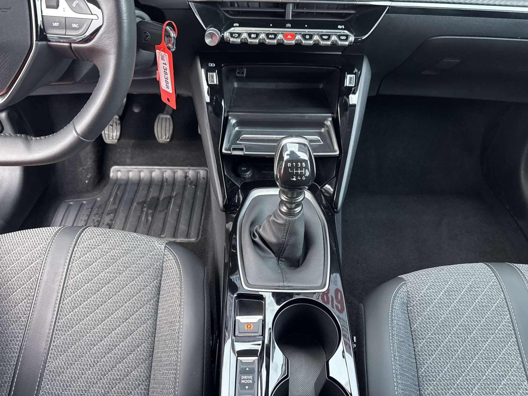 listing desktop thumbnail image 11