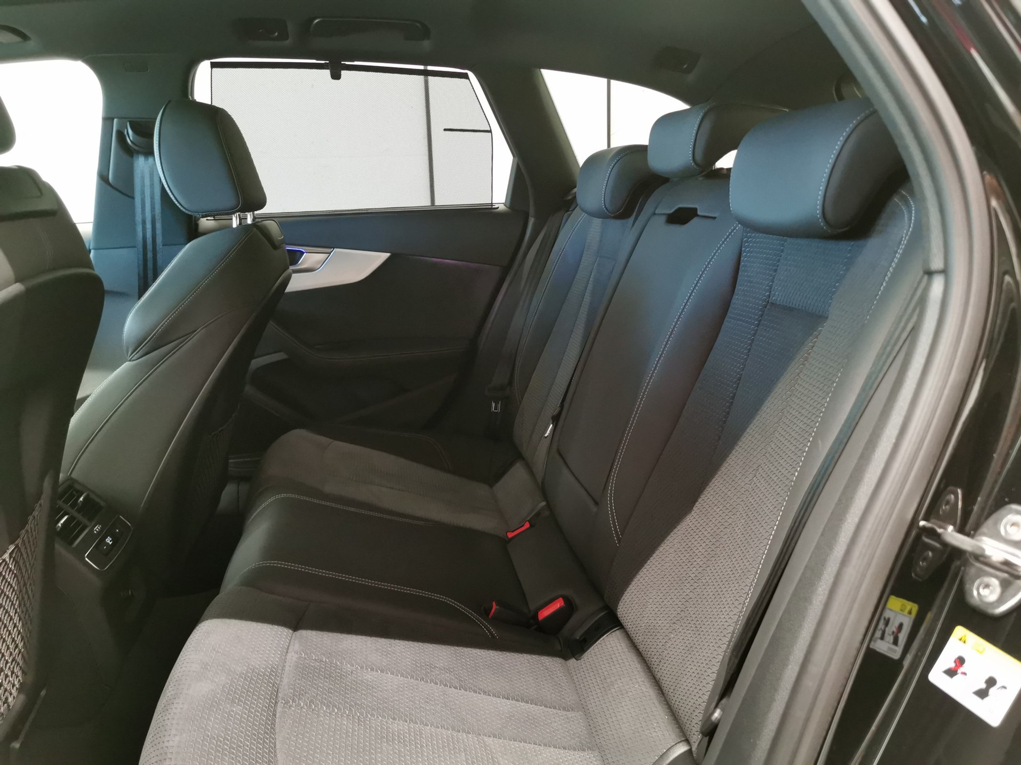 listing desktop thumbnail image 18