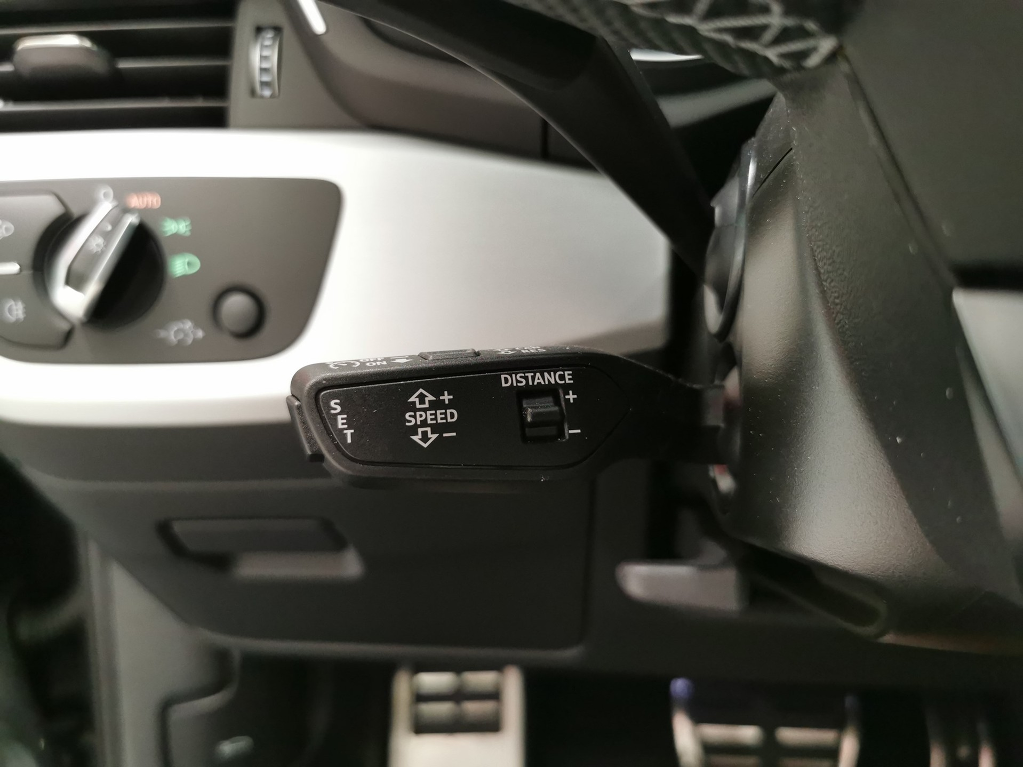 listing desktop thumbnail image 15