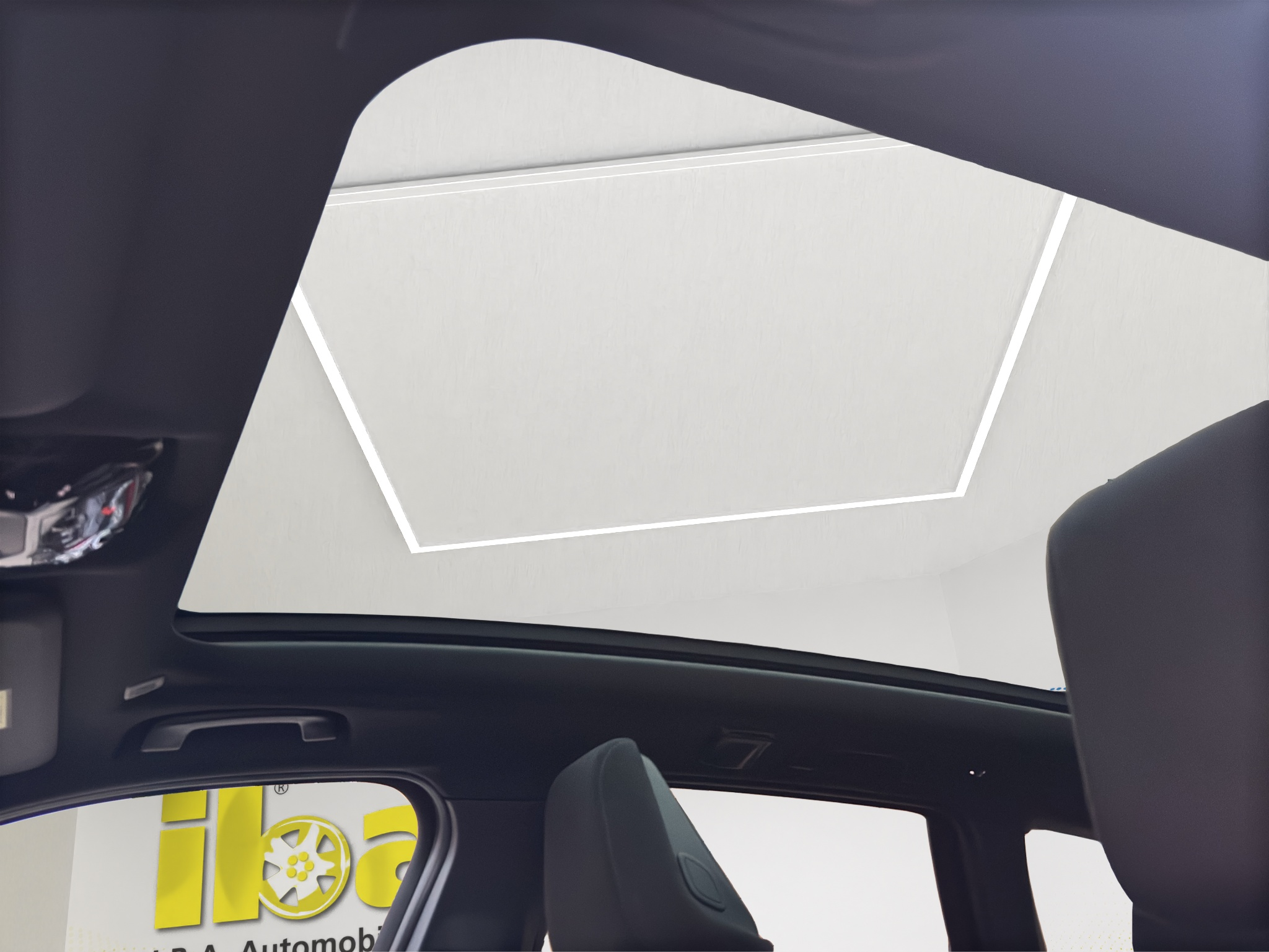 listing desktop thumbnail image 14