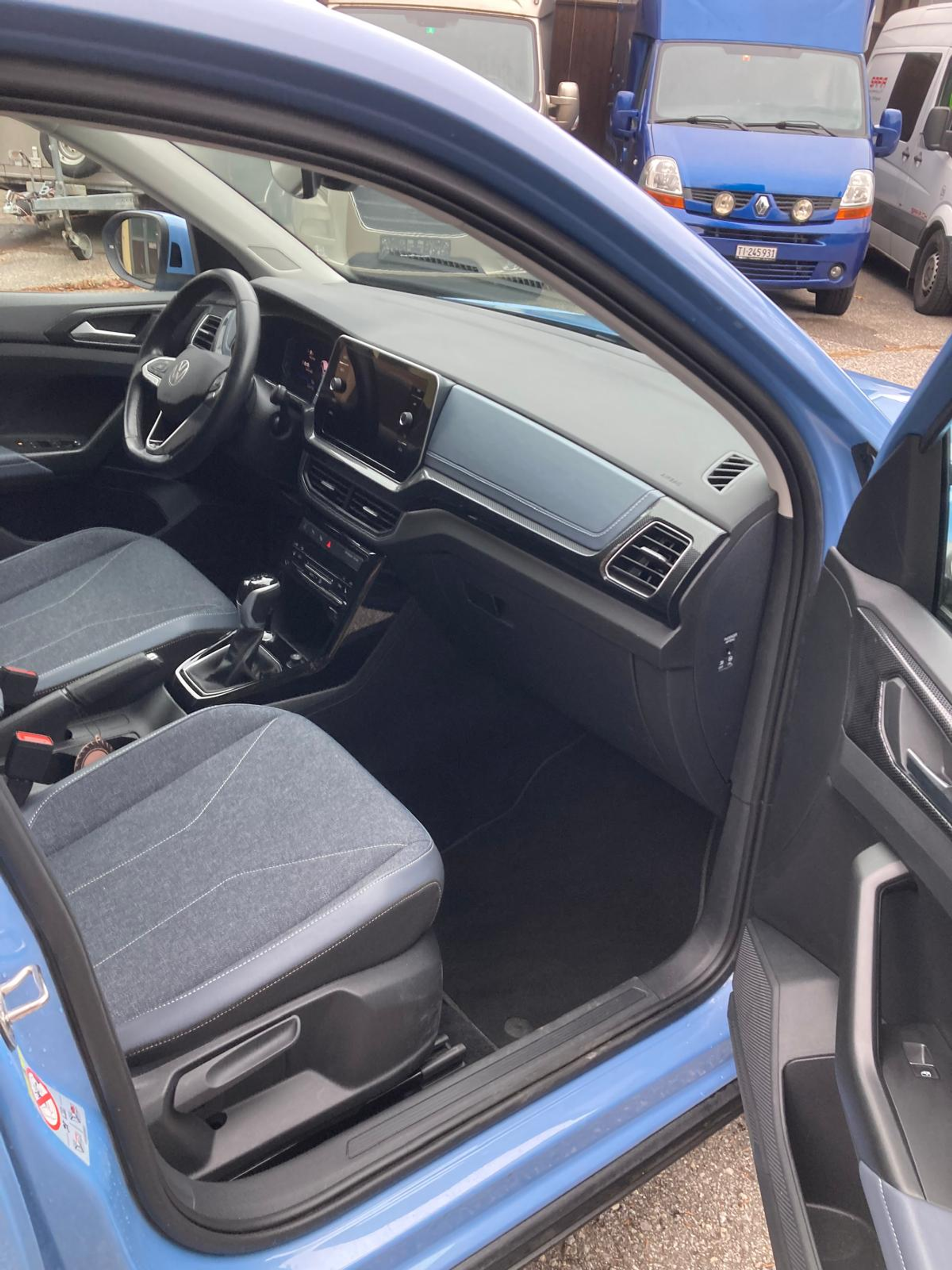 listing desktop thumbnail image 8