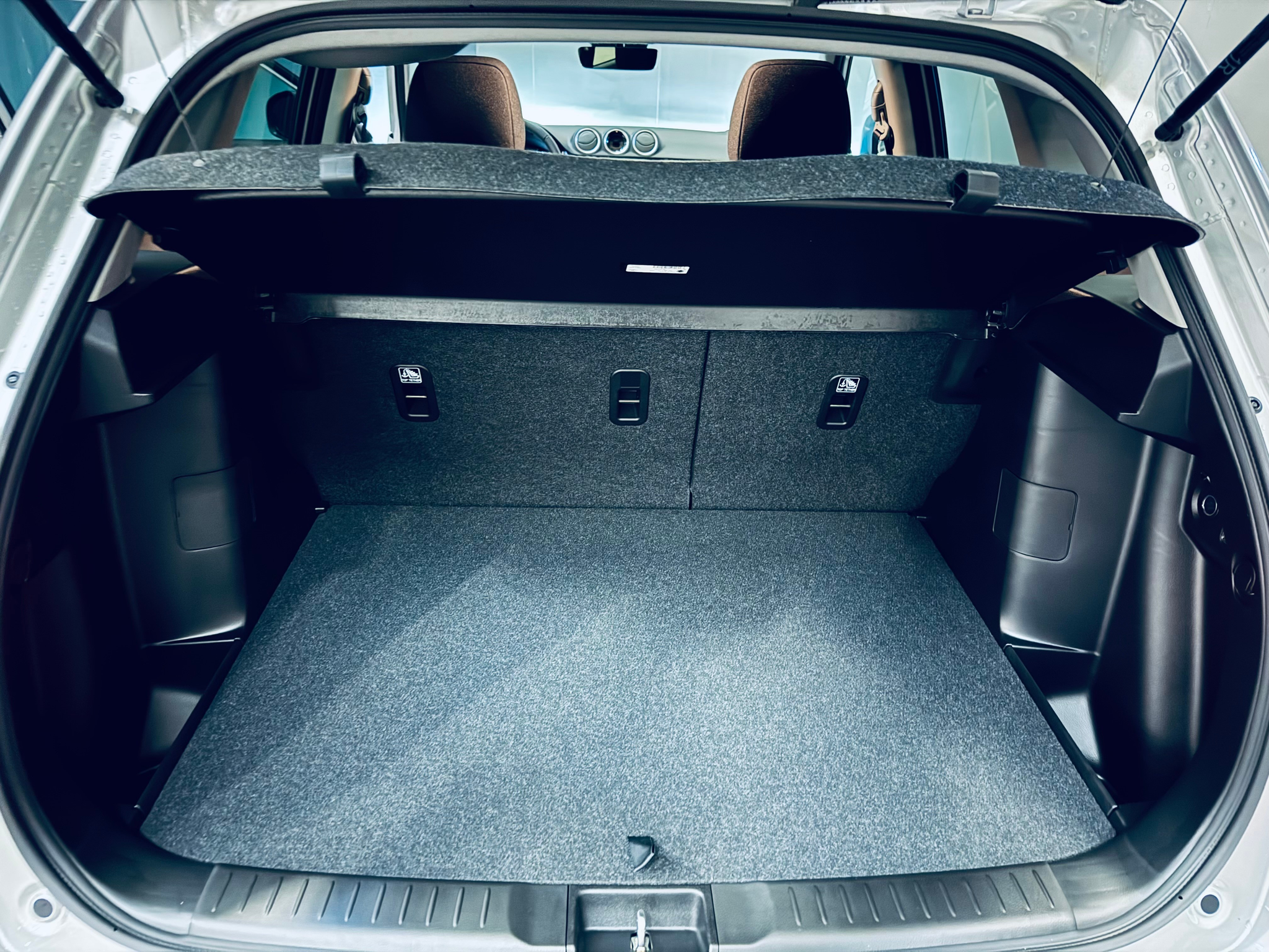 listing desktop thumbnail image 10