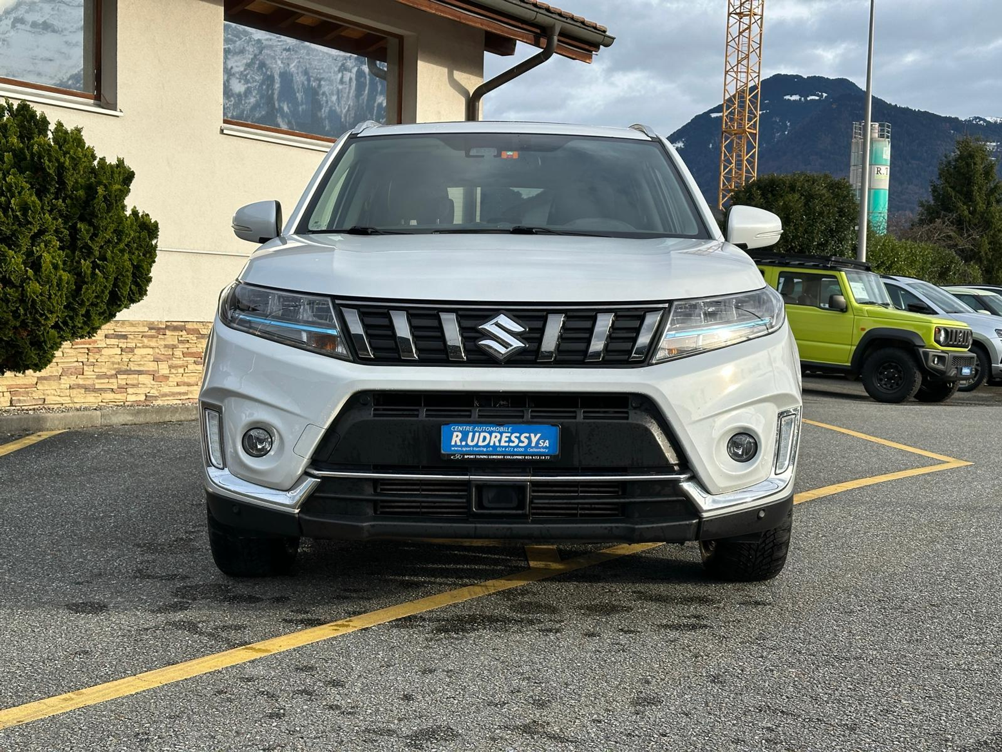 listing desktop thumbnail image 7