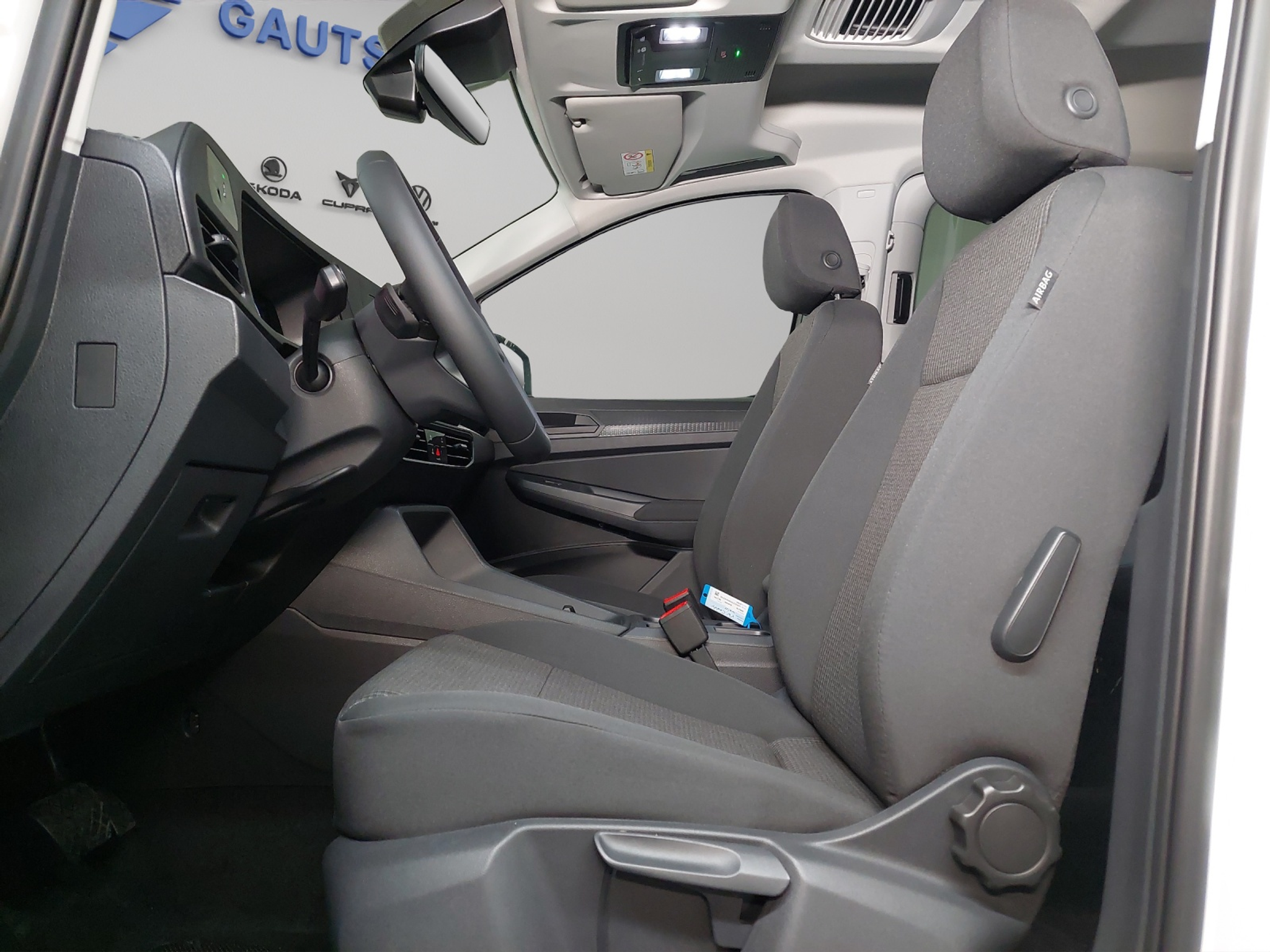 listing desktop thumbnail image 5