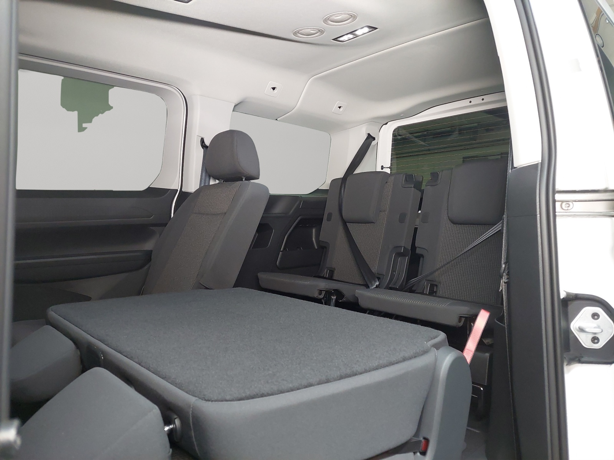 listing desktop thumbnail image 8