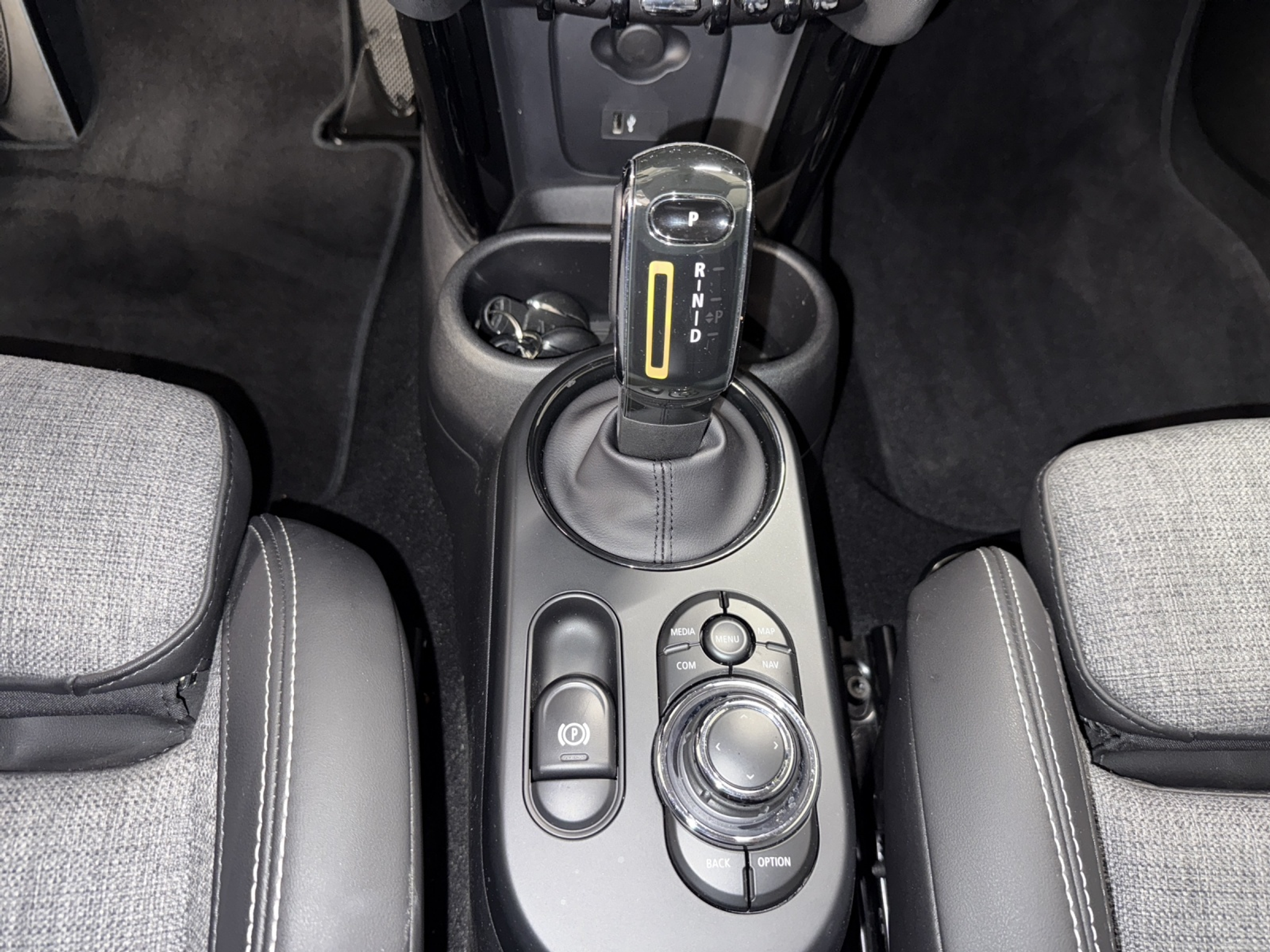 listing desktop thumbnail image 13