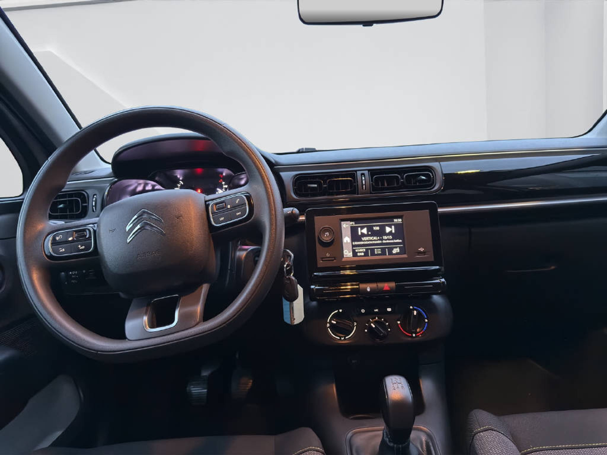 listing desktop thumbnail image 11