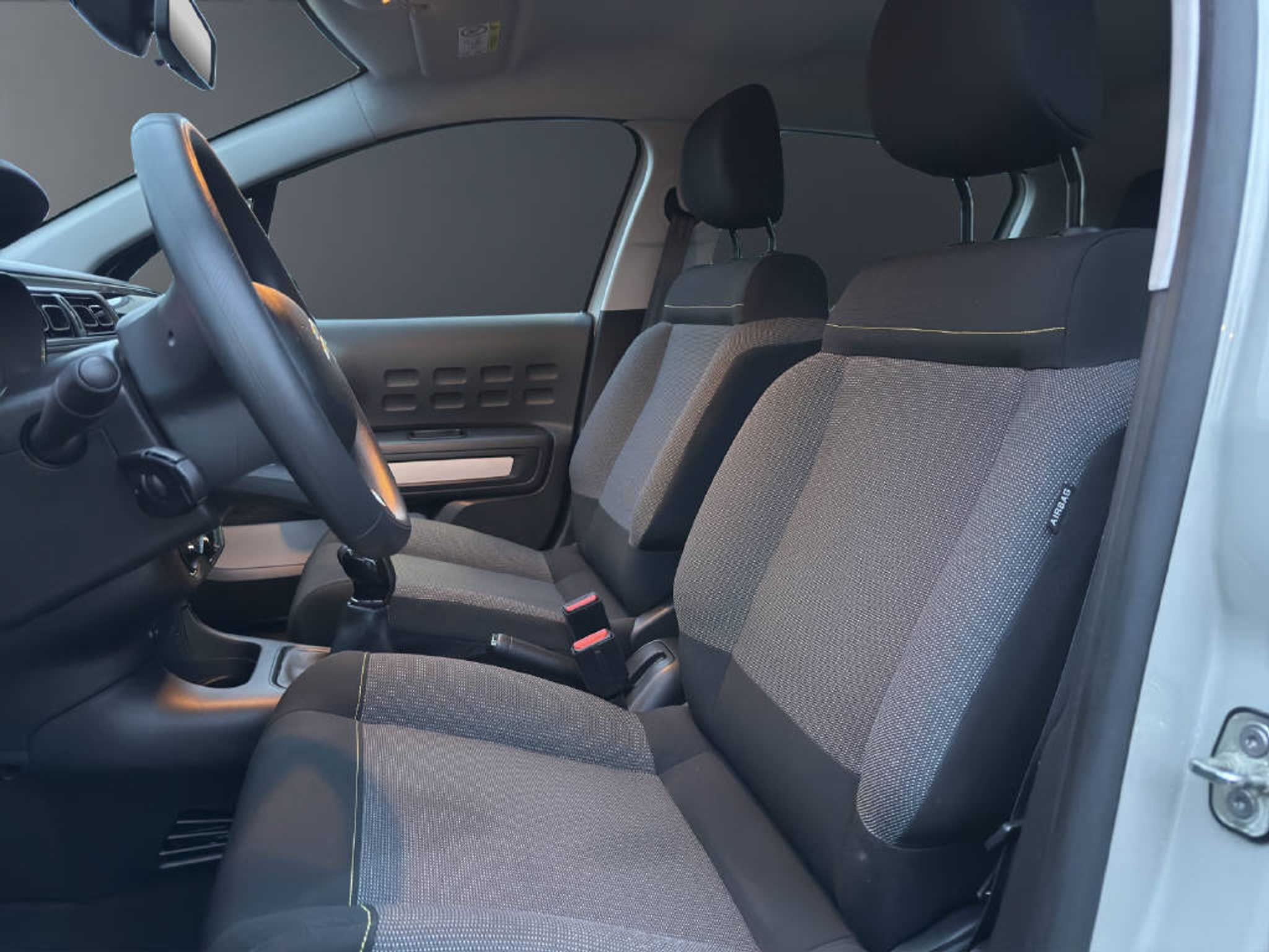 listing desktop thumbnail image 6