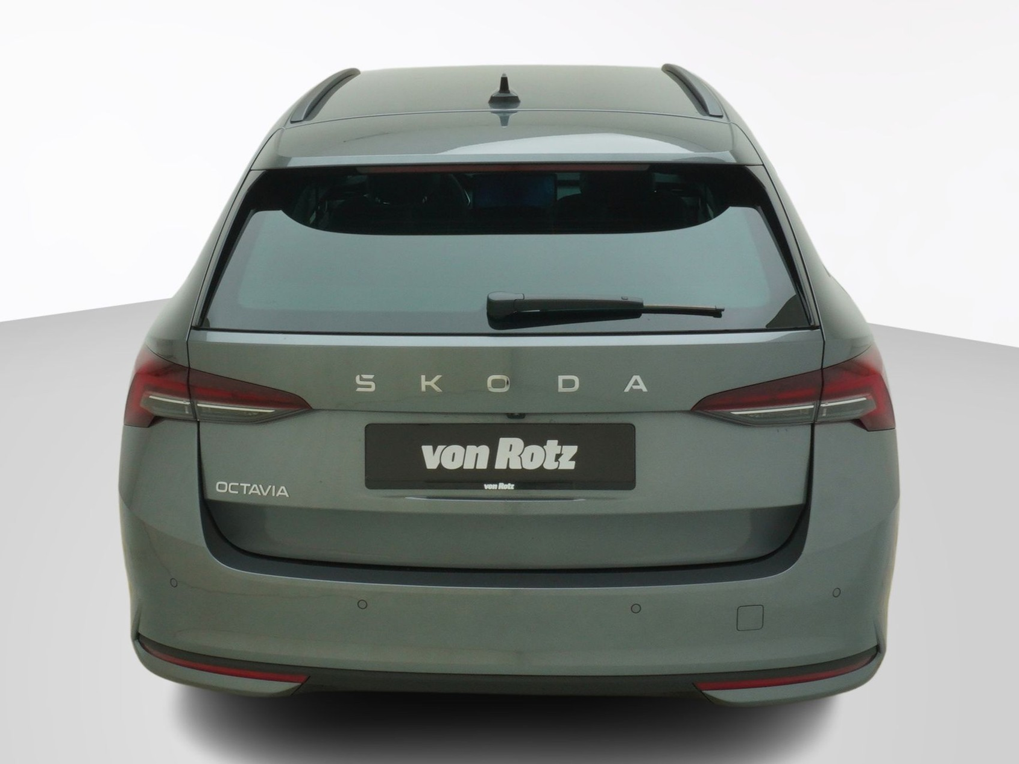 listing desktop thumbnail image 3