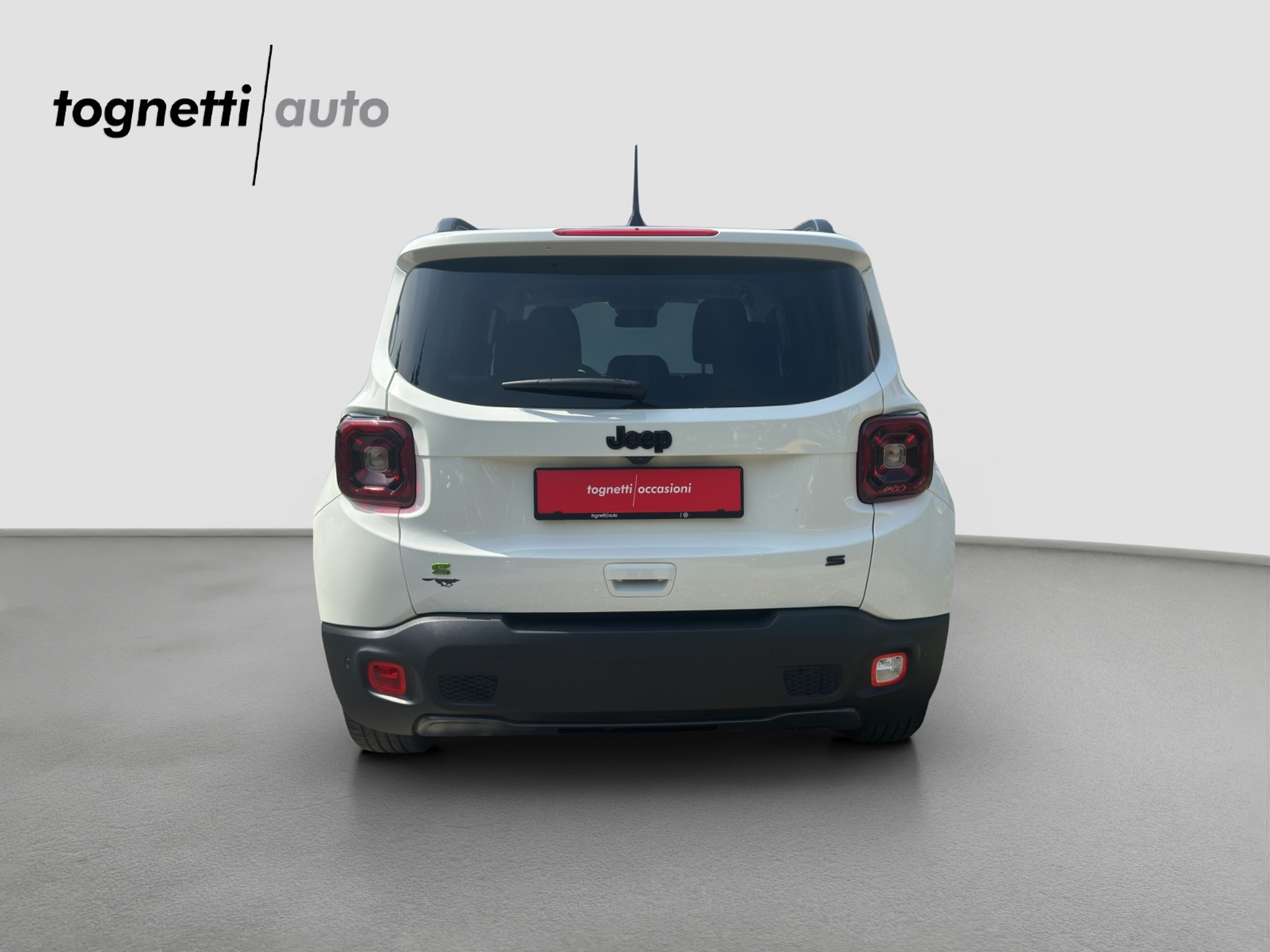 listing desktop thumbnail image 5