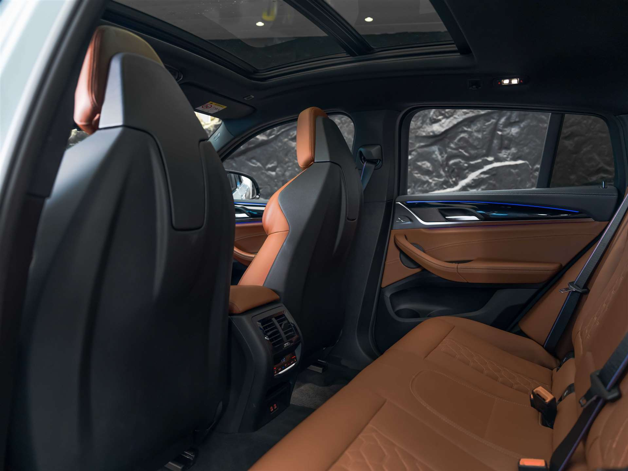 listing desktop thumbnail image 13