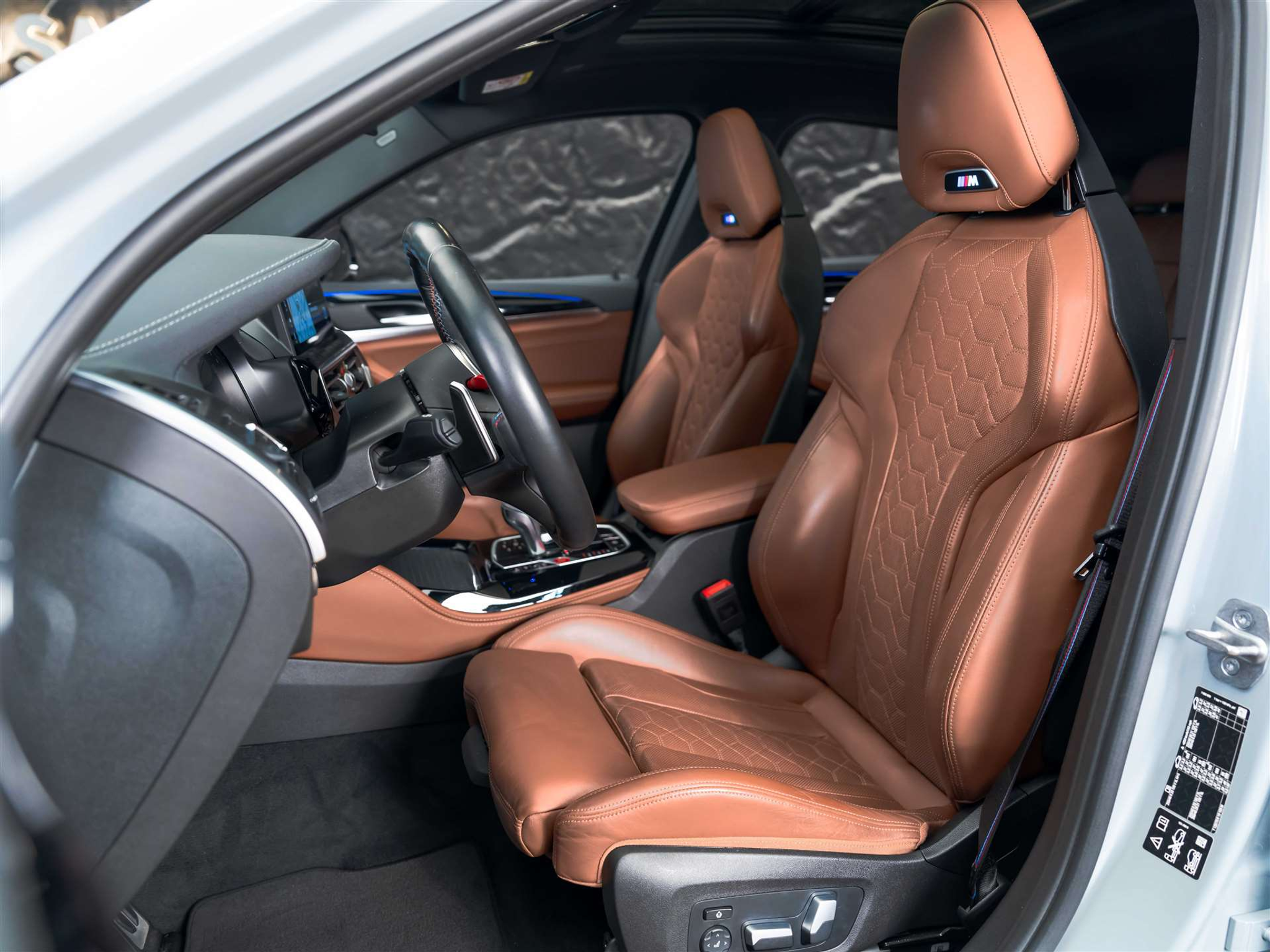 listing desktop thumbnail image 10