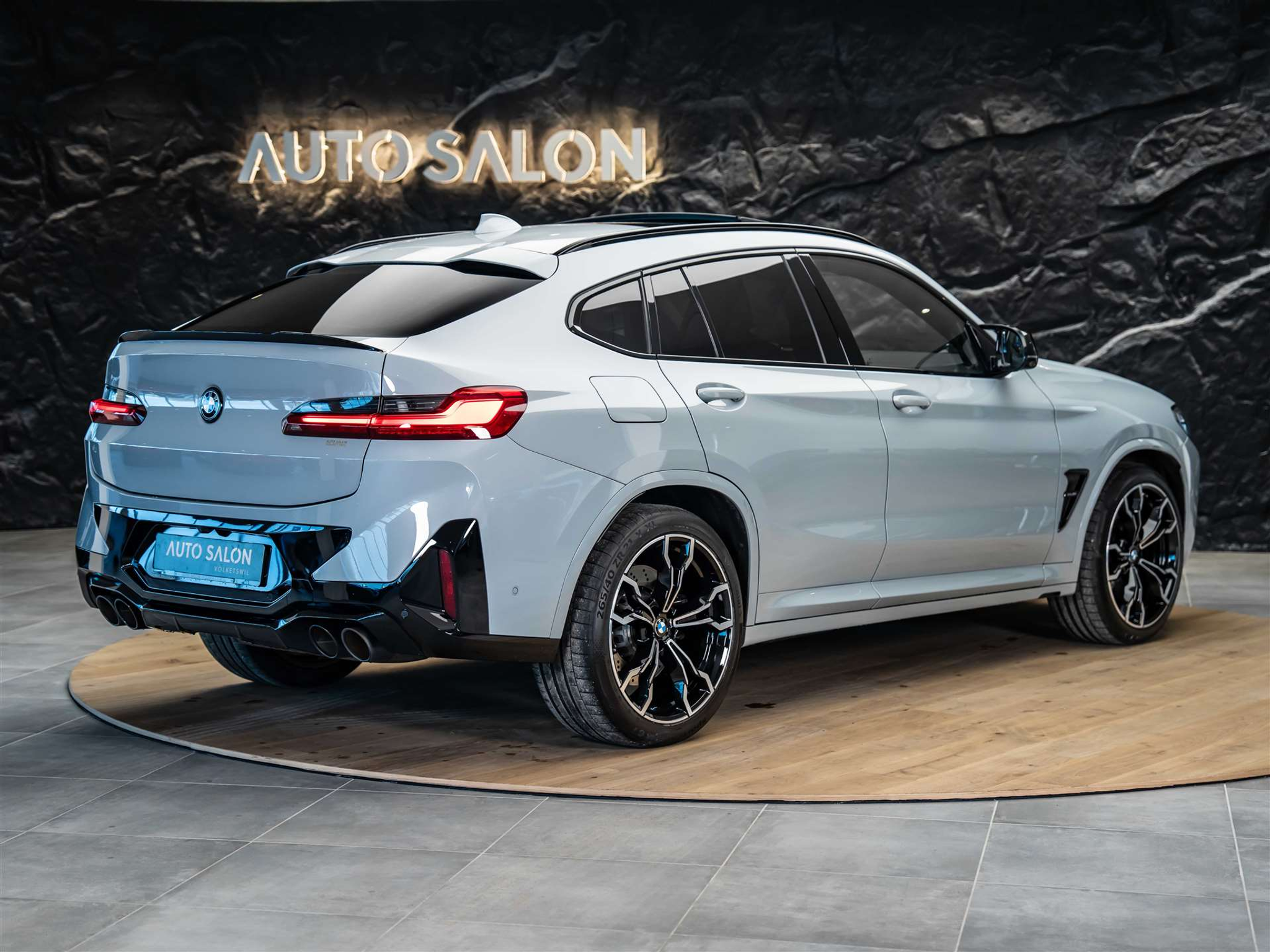 listing desktop thumbnail image 4