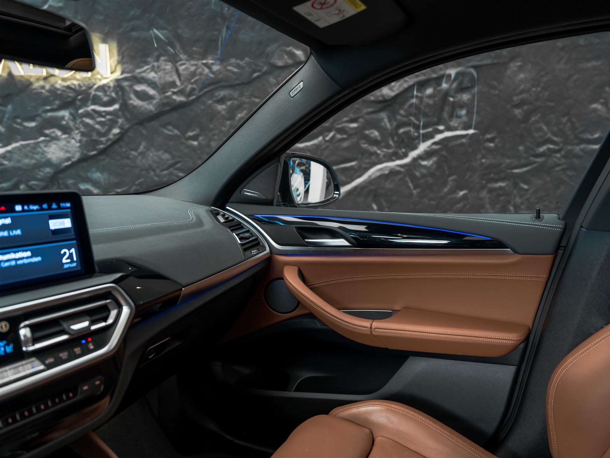 listing desktop thumbnail image 8