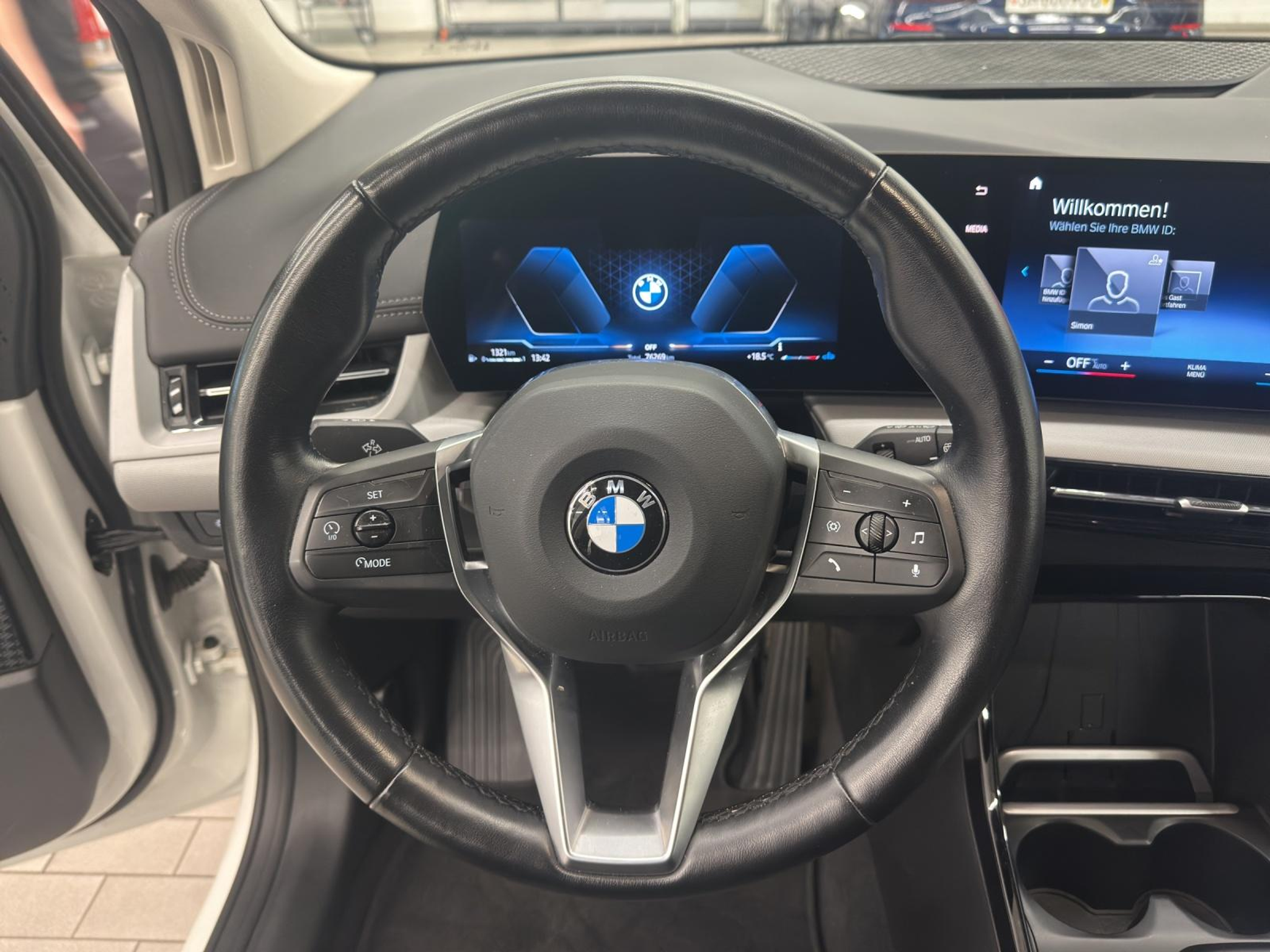 listing desktop thumbnail image 10