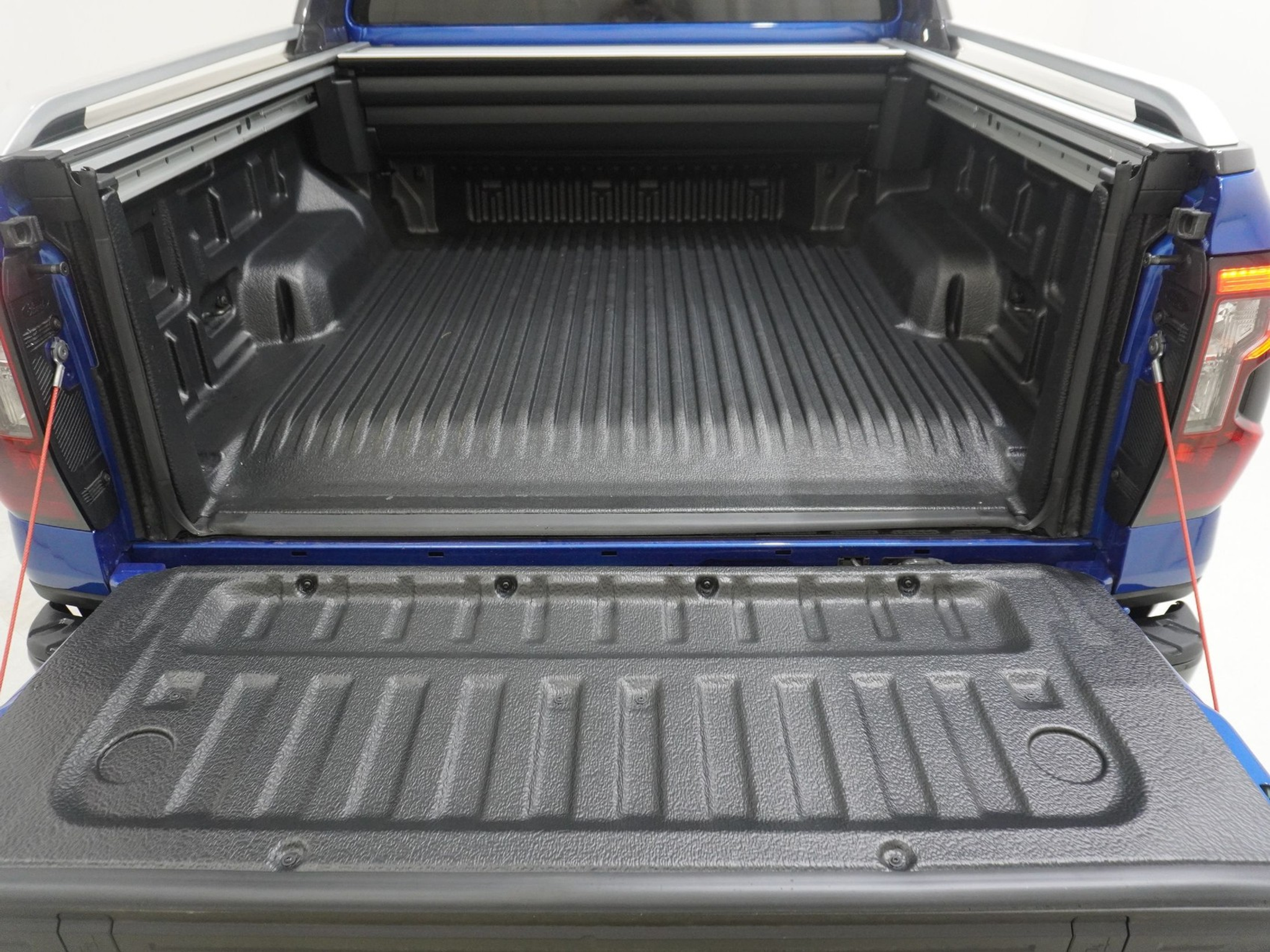 listing desktop thumbnail image 3