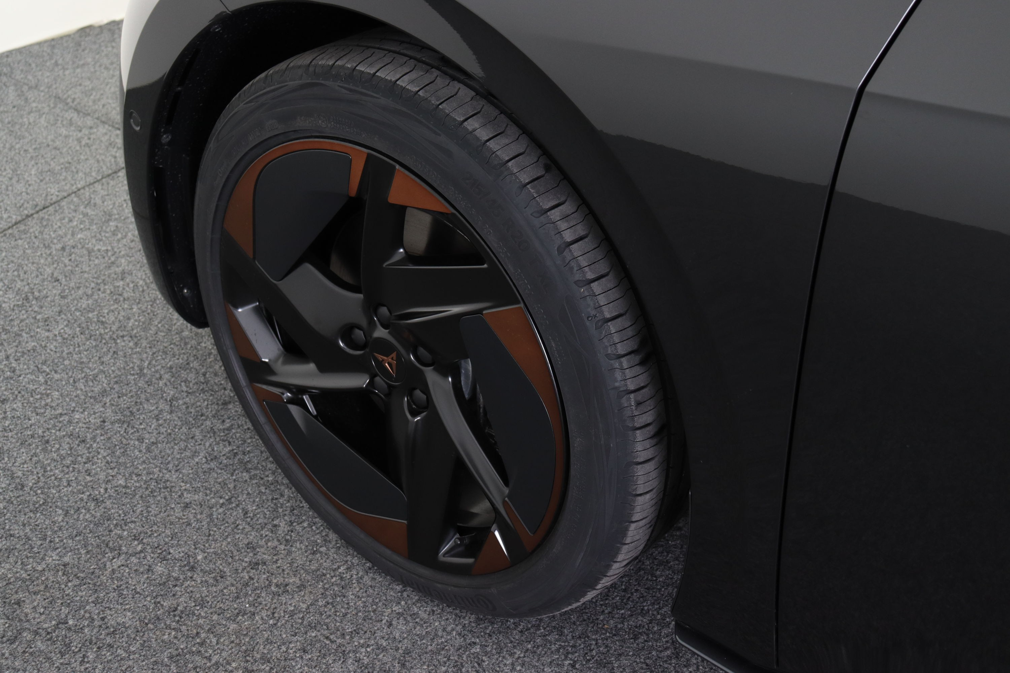 listing desktop thumbnail image 15