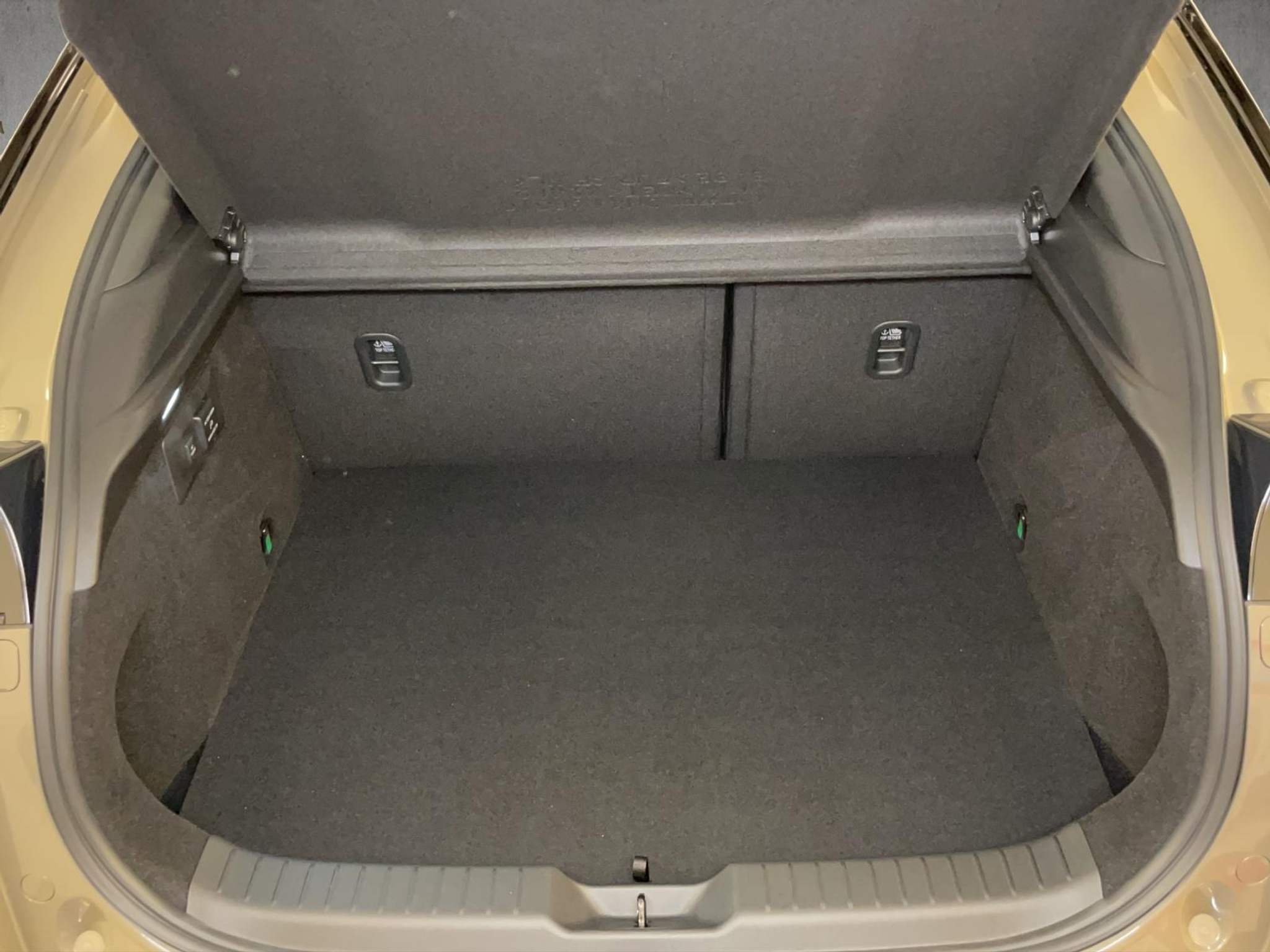 listing desktop thumbnail image 19