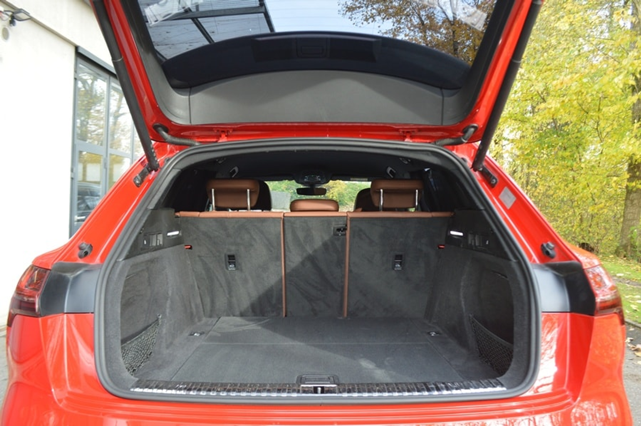 listing desktop thumbnail image 13