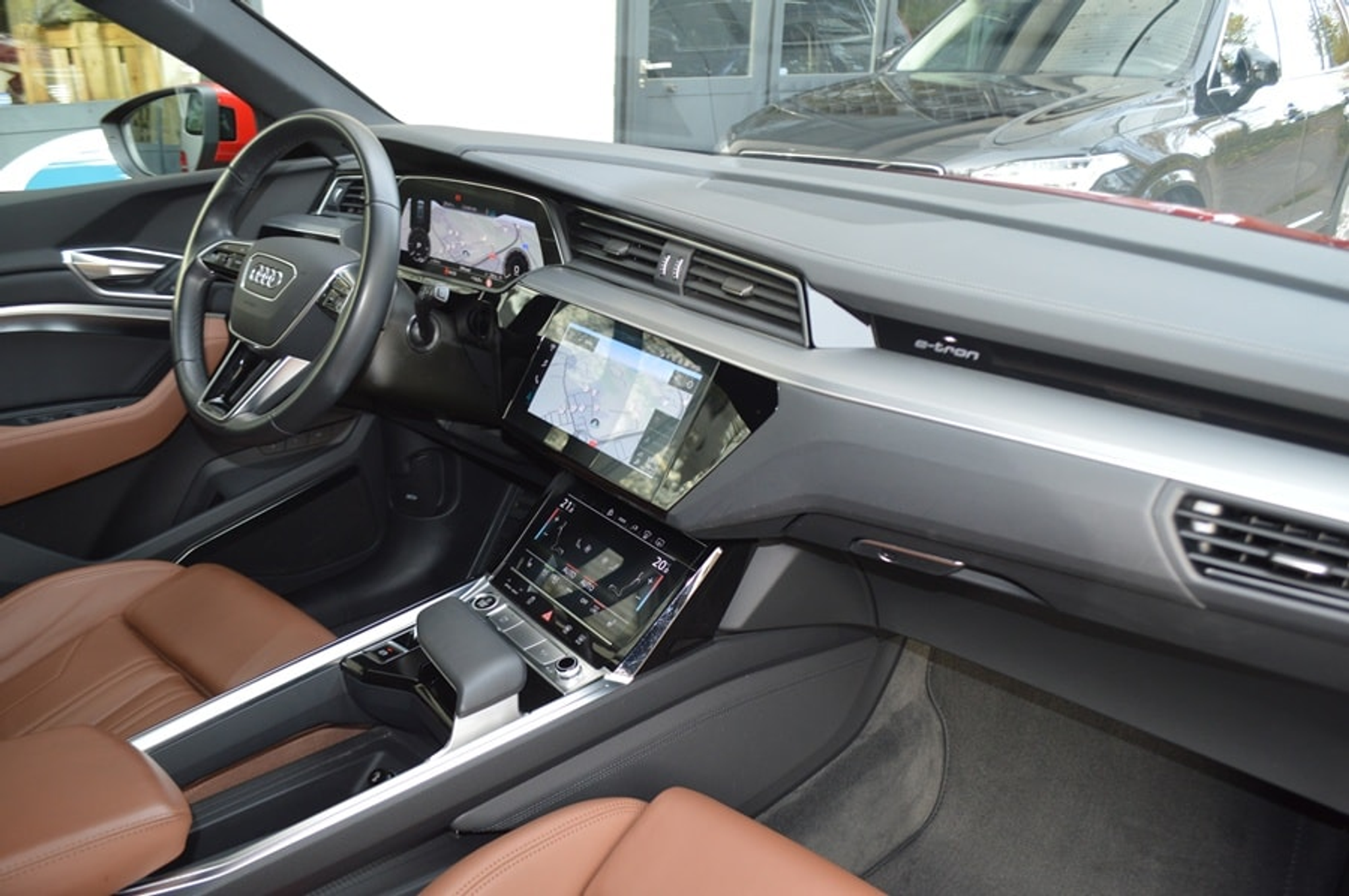 listing desktop thumbnail image 8