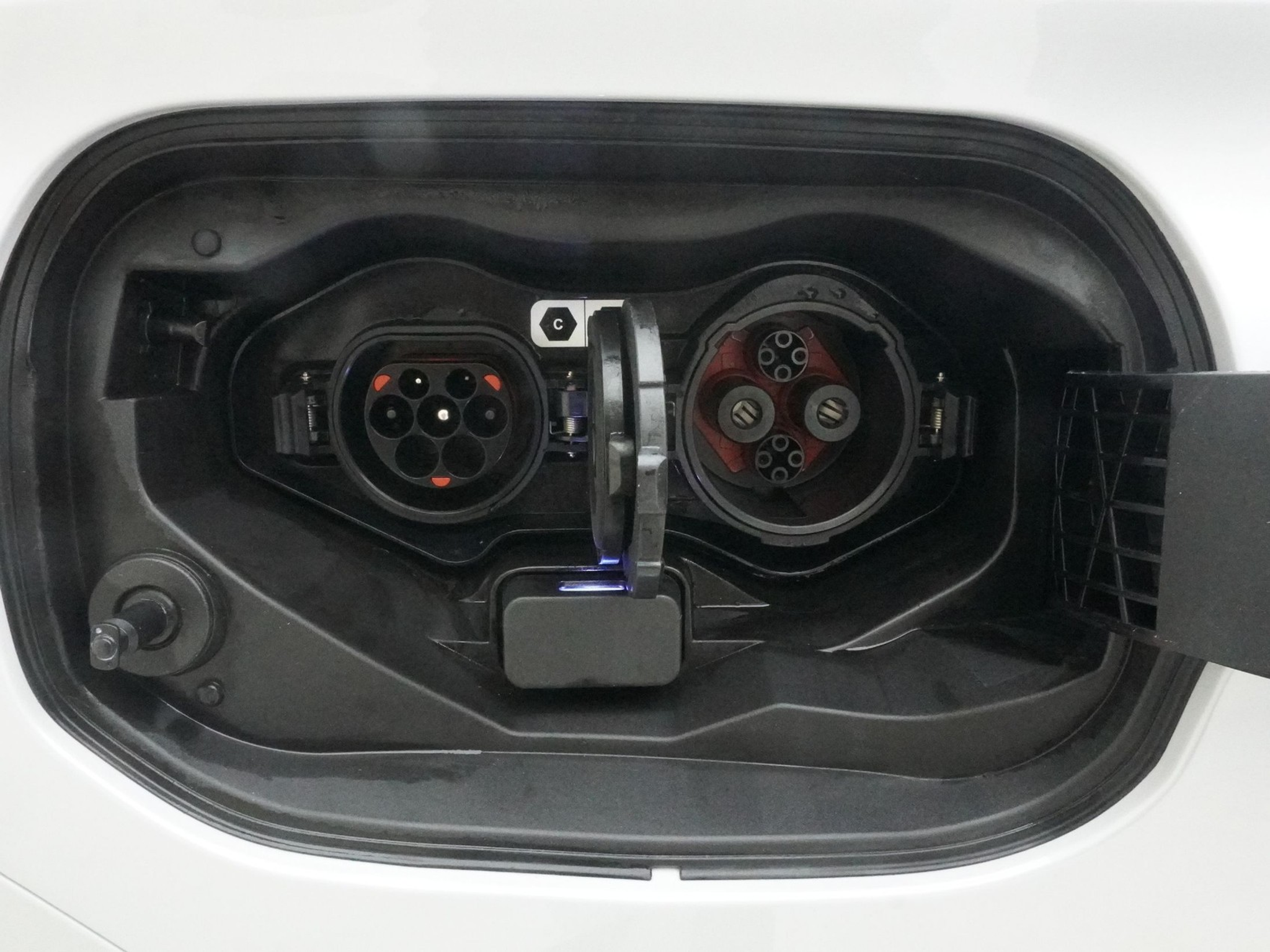 listing desktop thumbnail image 25