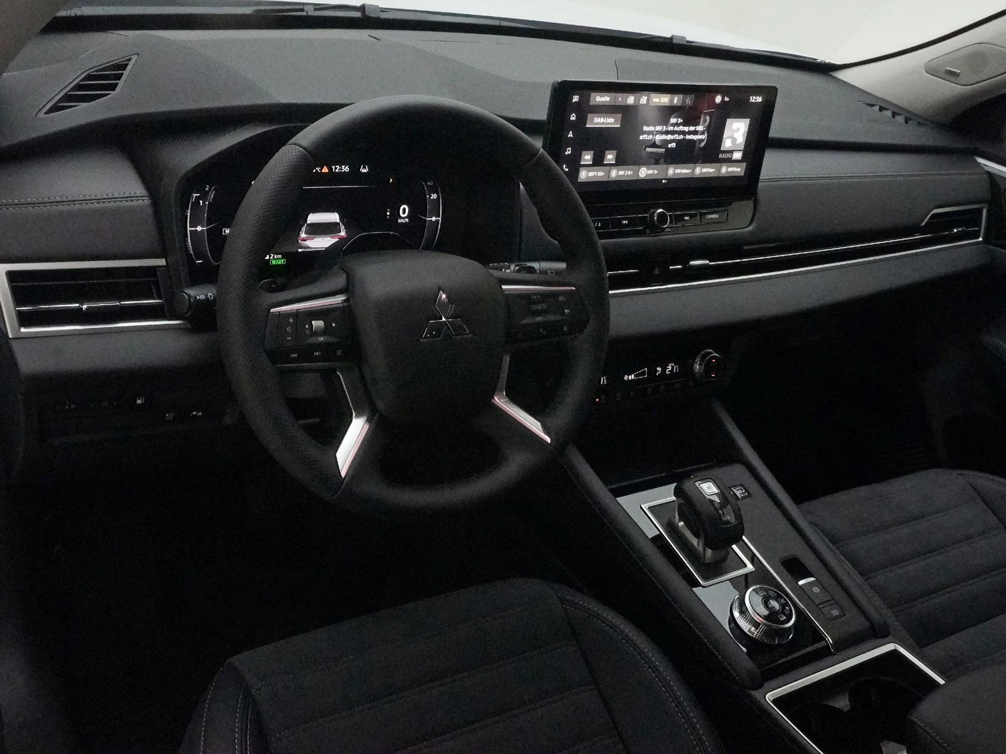 listing desktop thumbnail image 9