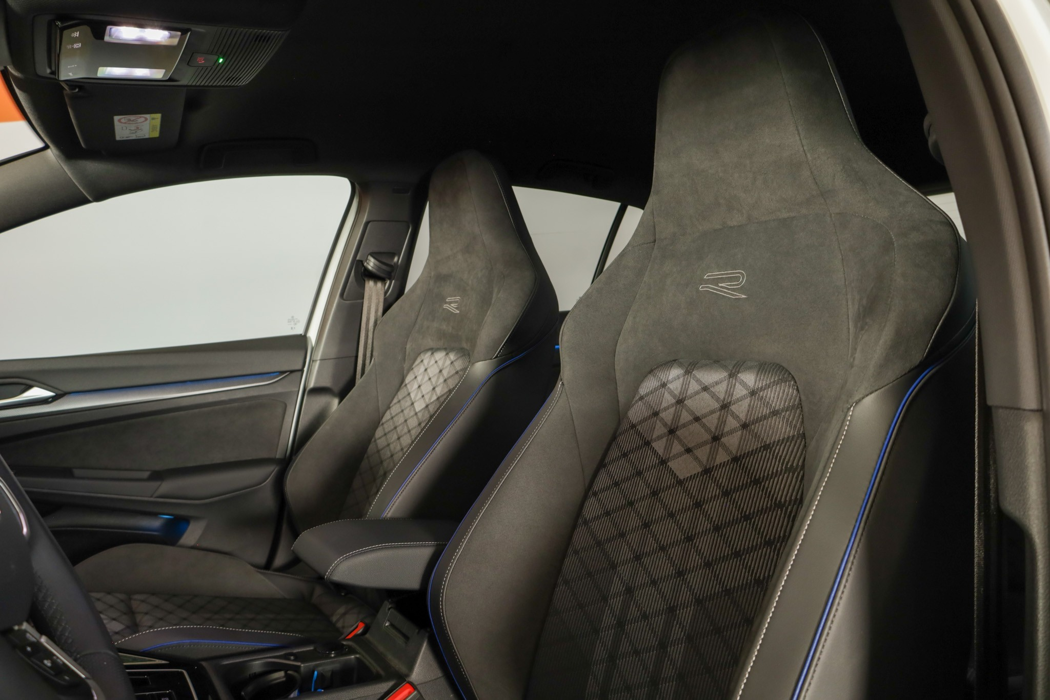 listing desktop thumbnail image 12