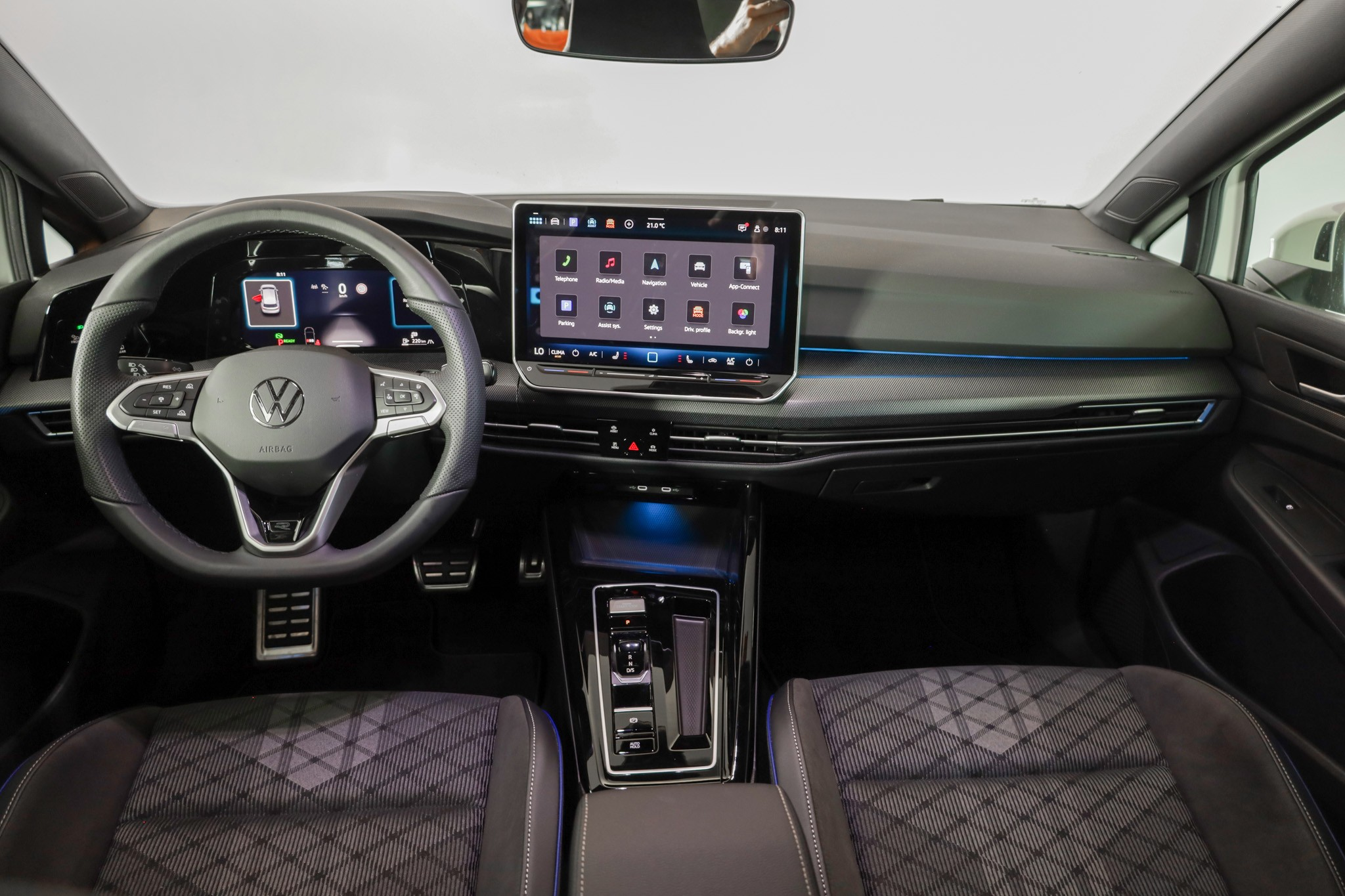 listing desktop thumbnail image 14