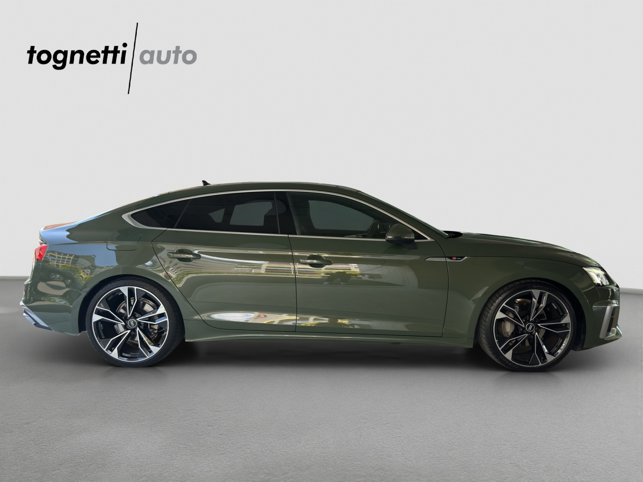 listing desktop thumbnail image 2