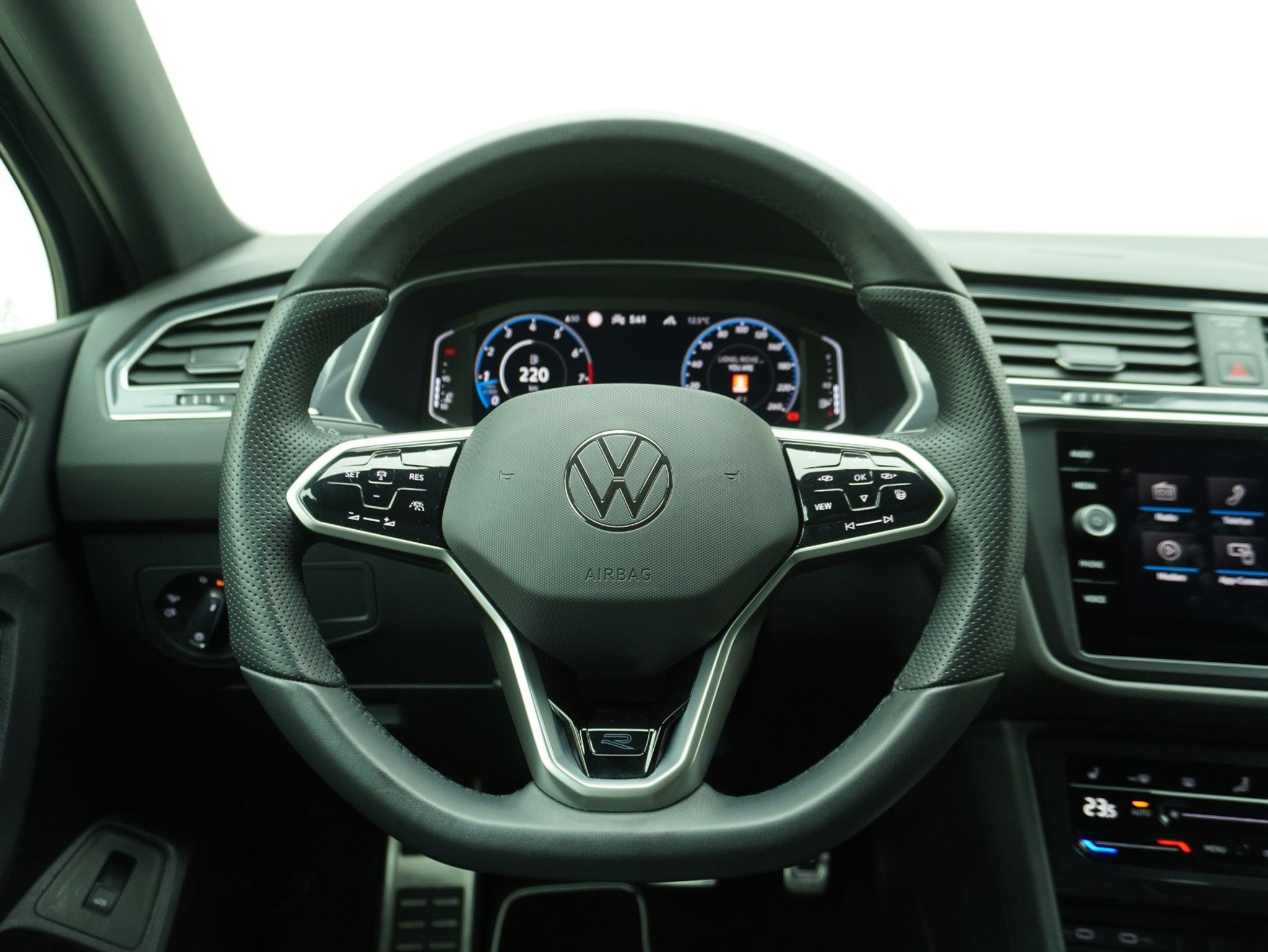 listing desktop thumbnail image 9