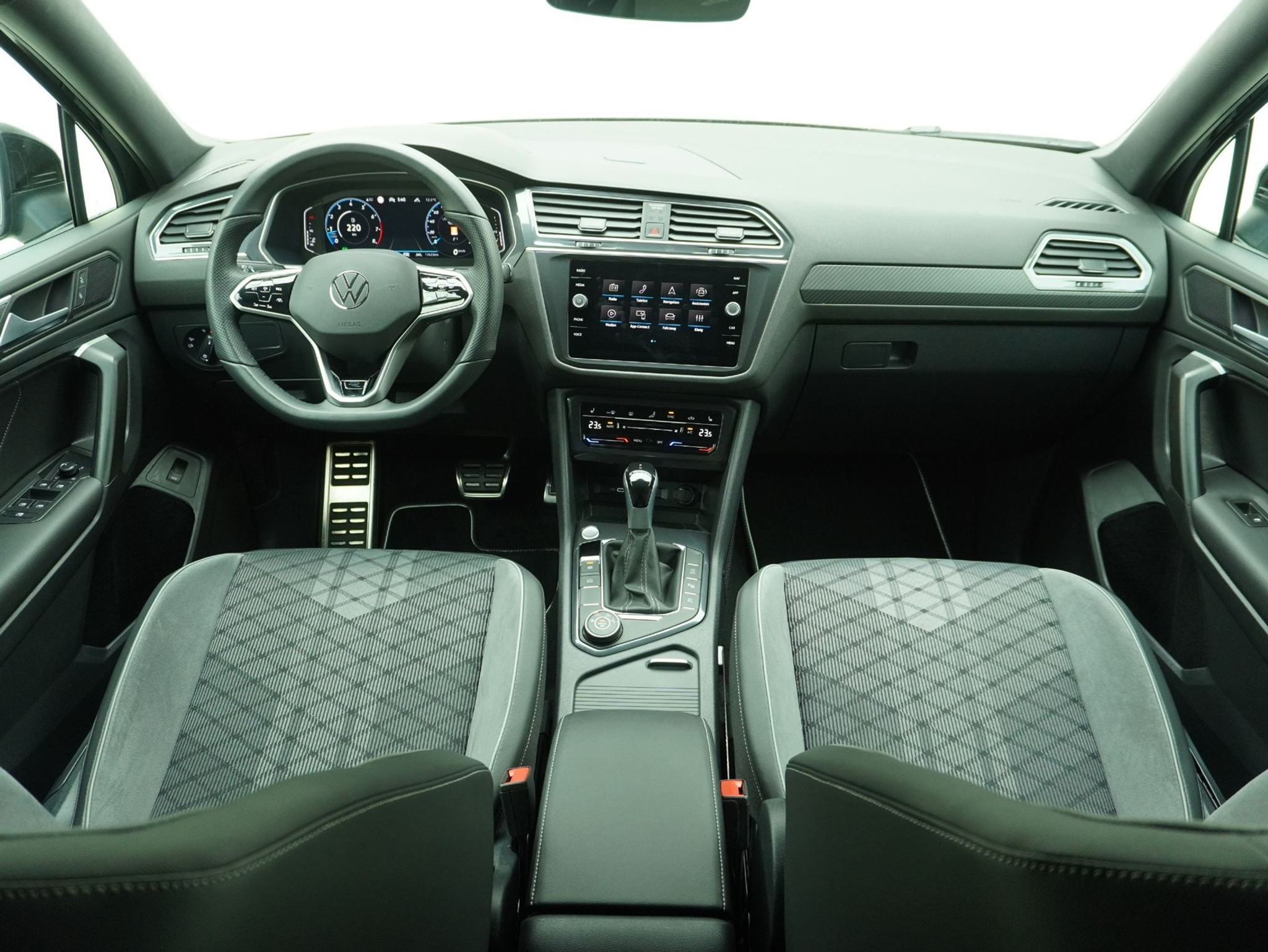 listing desktop thumbnail image 14