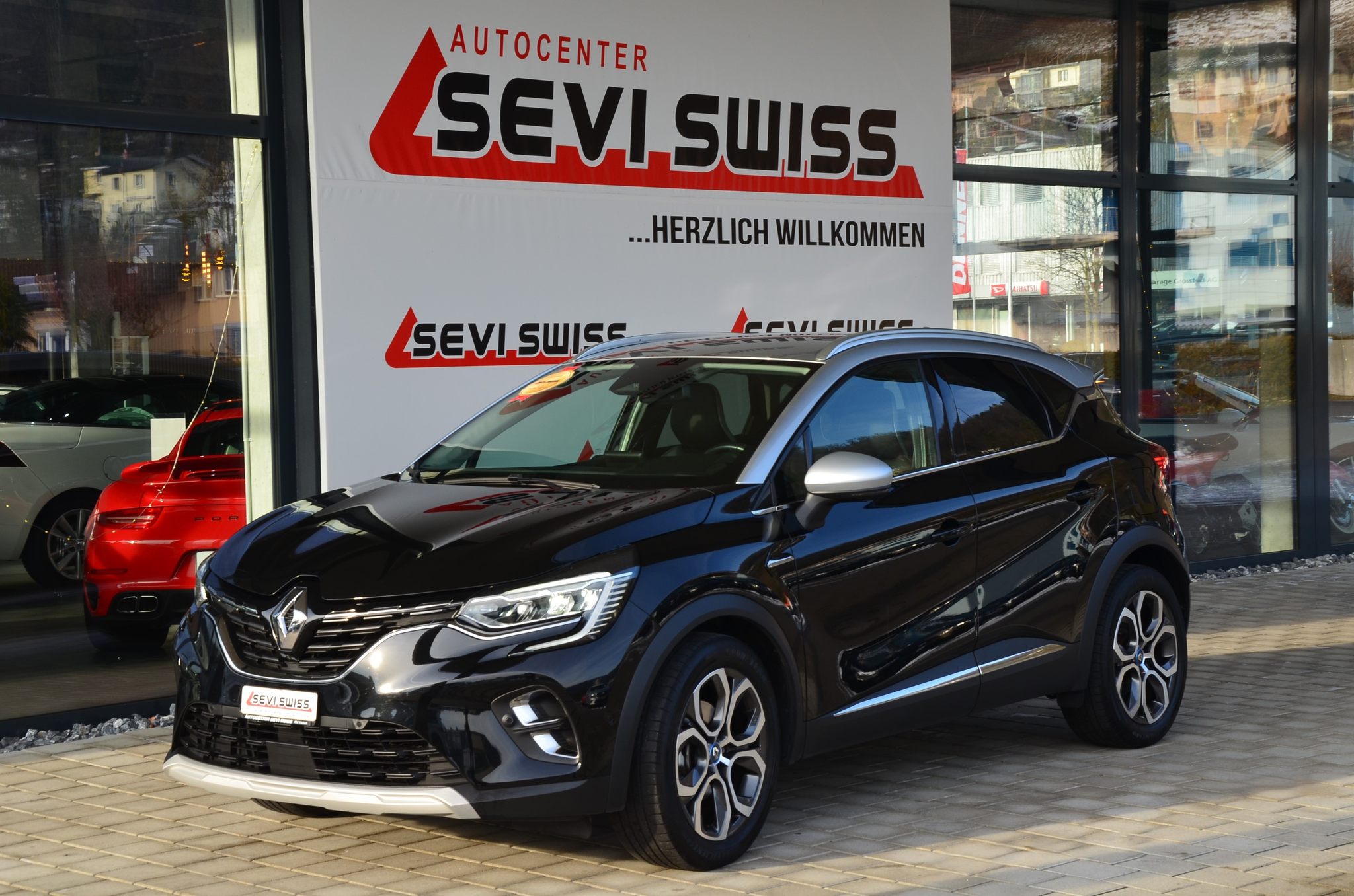 listing desktop thumbnail image 9