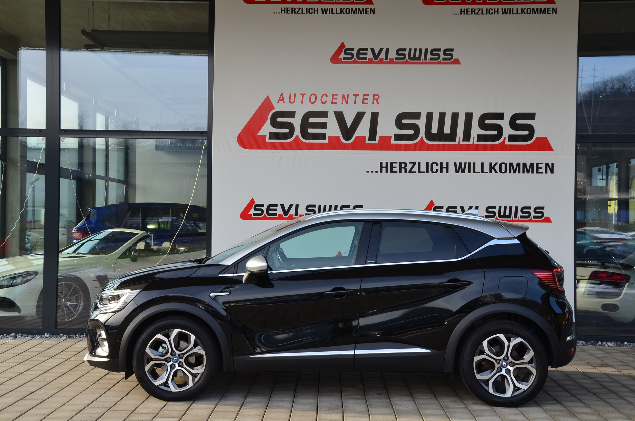 listing desktop thumbnail image 8